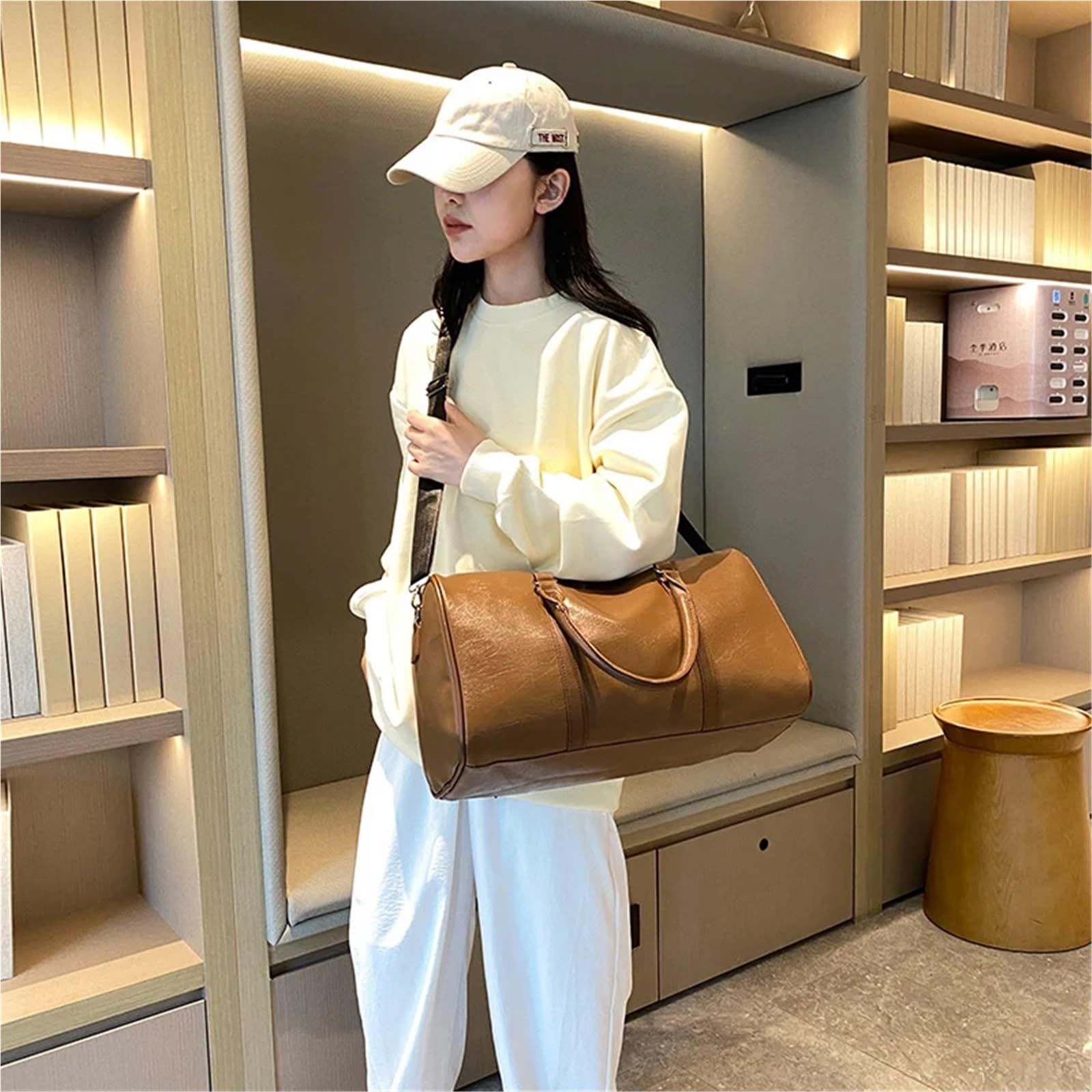 Große Leder-Fitness-Umhängetasche für Herren Sport Gym Tasche Leder Trocken Nass Taschen Männer Frauen Training for Schuhe Fitness Schulter Lagerung Gepäck(Light Brown)