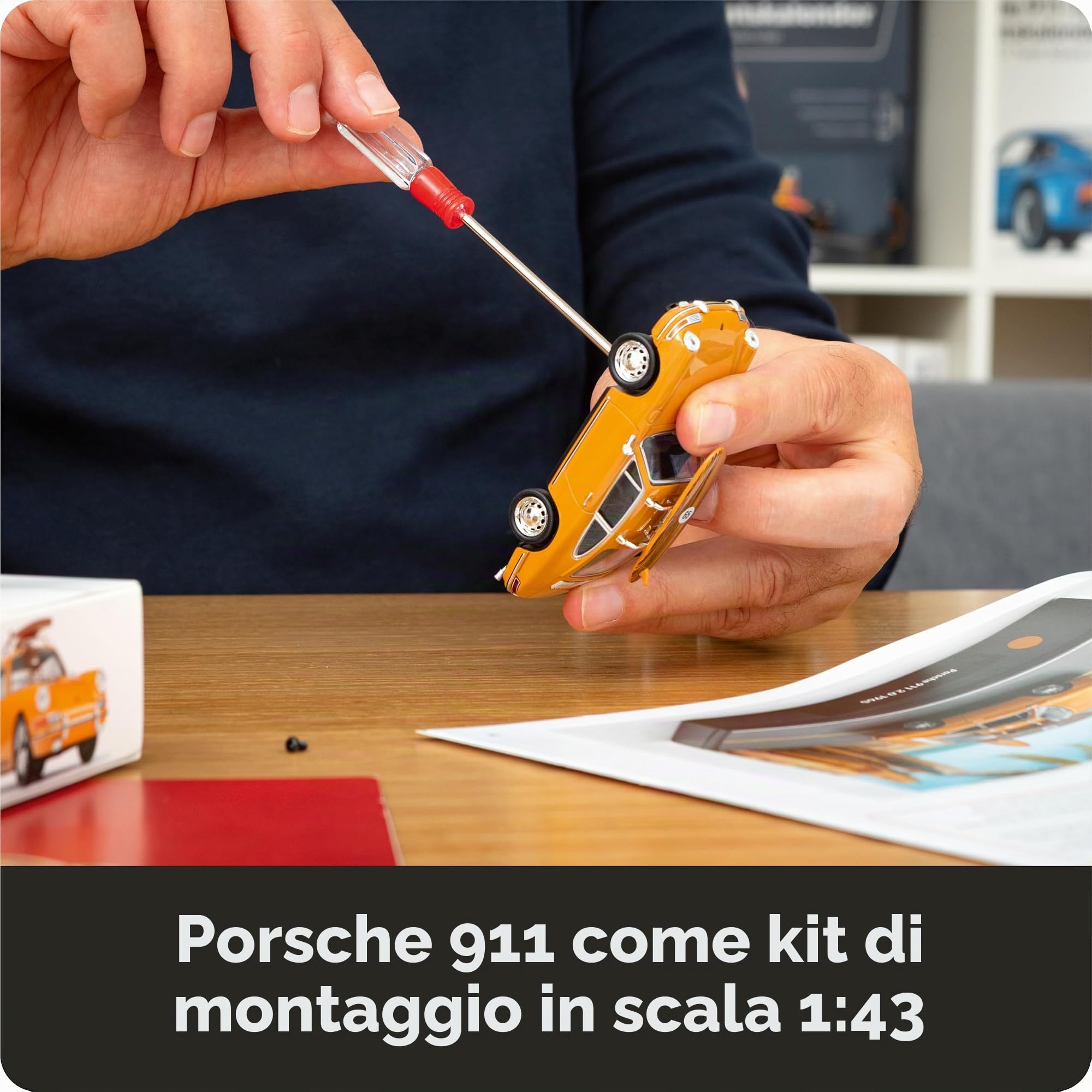 FRANZIS 67299 – Porsche 911 Special Edition Tavola da surf Calendario dell'Avvento – Modellino in scala 1:43, con modulo audio e libro di accompagnamento a 52 pagine