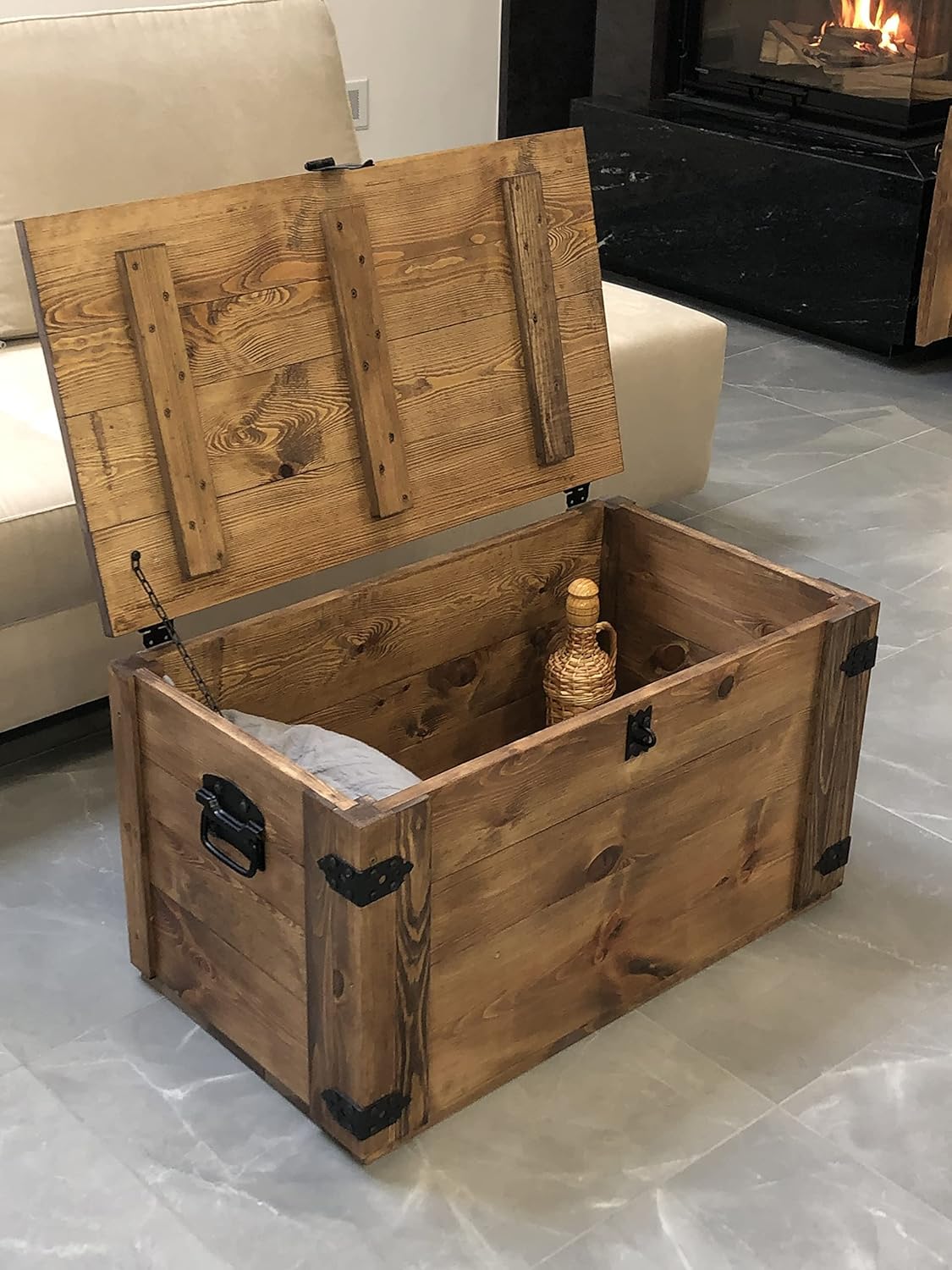 weeco Drewniana skrzynia na cztery koła, drewniana skrzynia w kształcie kuferka w stylu vintage, loft, z rozkładaną pokrywą i miejscem do przechowywania