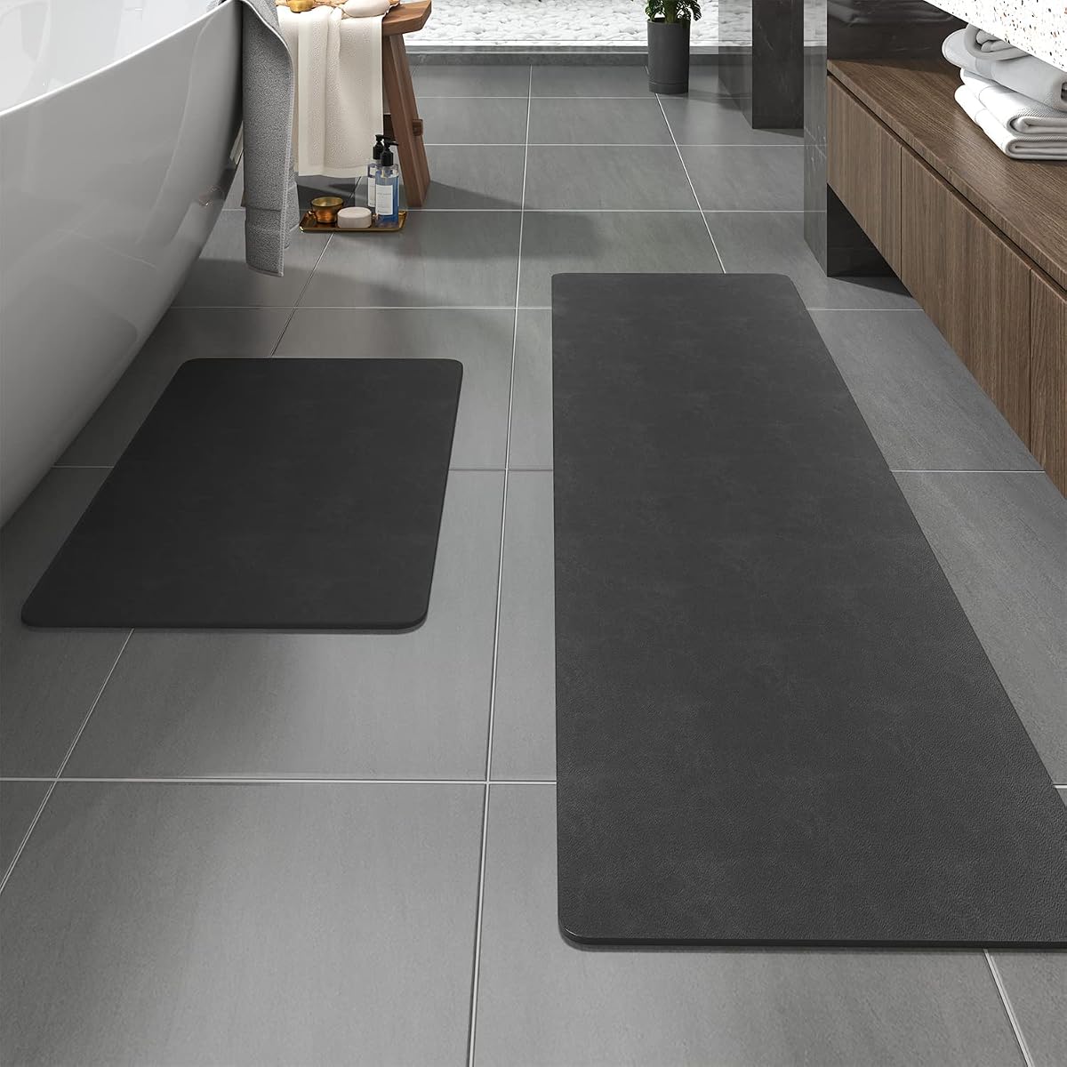 Alfombra de baño con respaldo de goma, antideslizante, de secado rápido, absorbente, fina, para debajo de la puerta, superficie de gamuza sintética, alfombrillas de baño, alfombra de ducha para delante de la bañera, juego de alfombras gris oscuro