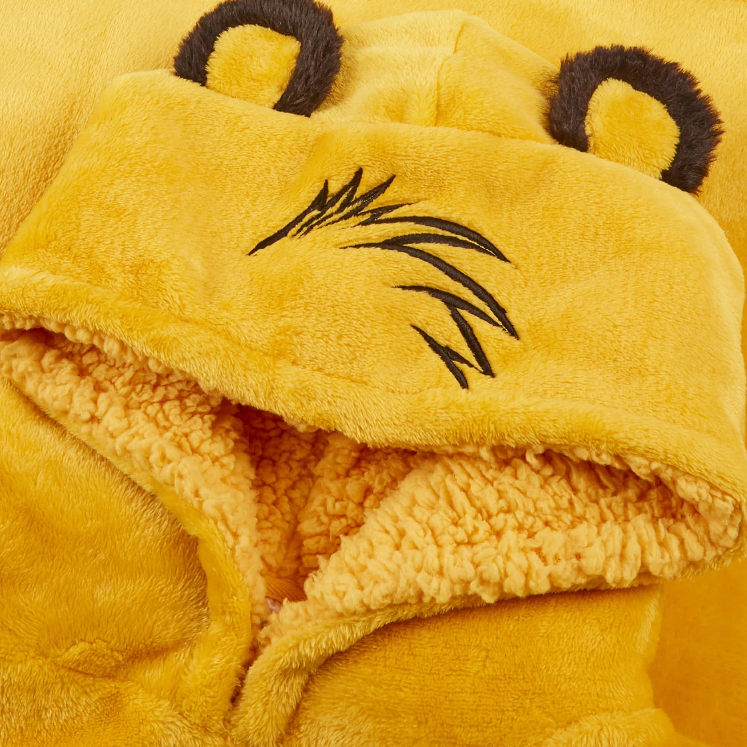 Disney Le Roi Lion Sweat à Capuche pour Enfants | Sweat à Capuche Surdimensionné pour Filles et Garçons en Polaire Douce | Peignoir Simba avec Capuche | Doublure de Capuche en Sherpa | Cadeau pour
