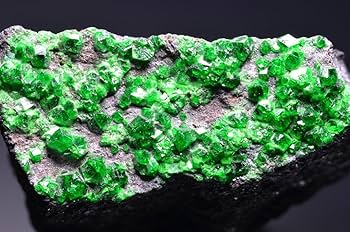 パワーストーン　天然石　ウバロバイト（灰クロムざくろ石）24g　No.216 パワーストーン 天然石 ウバロバイト（灰クロムざくろ石）24g No