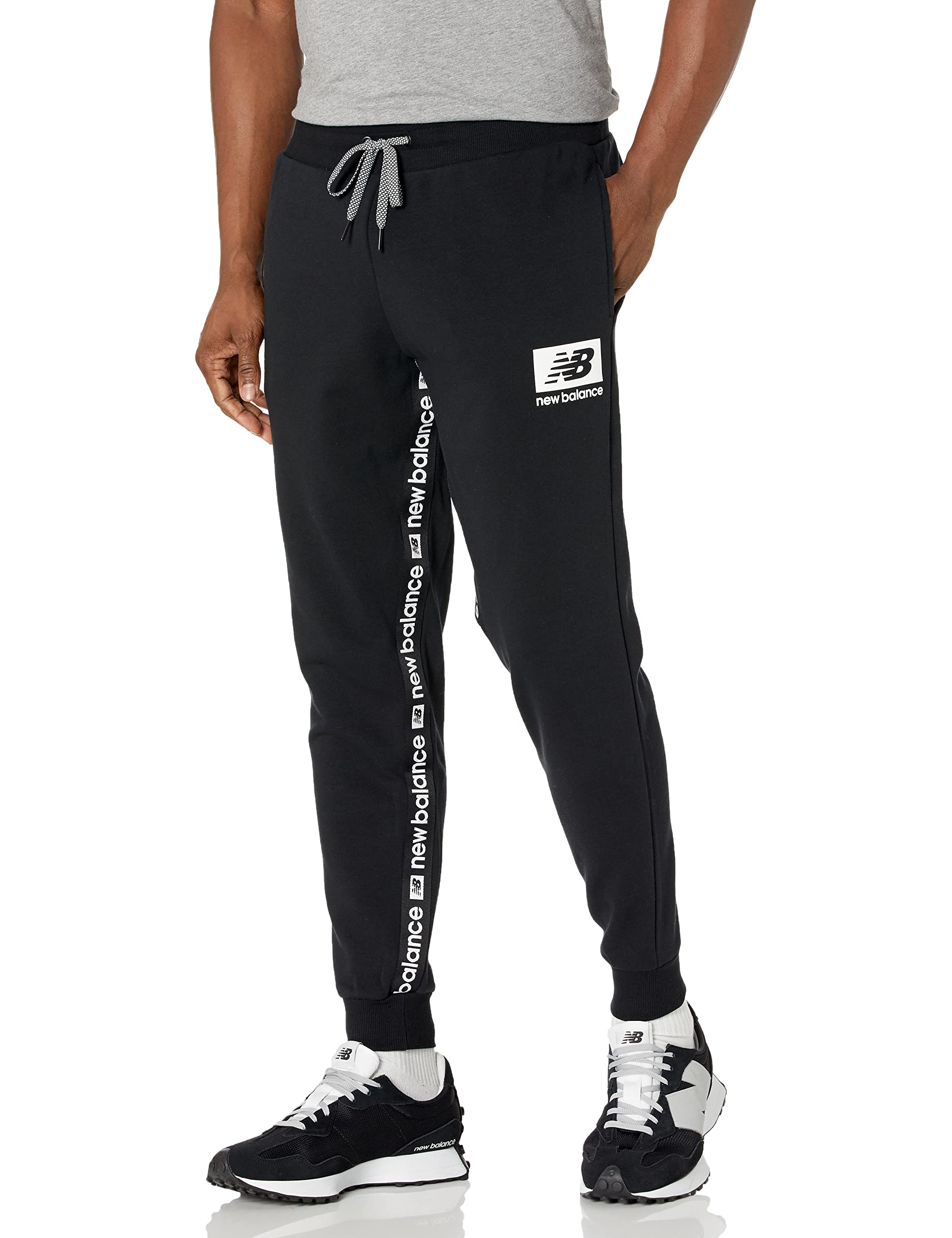 New Balance Men's Black Essentials Id Fleece Jogging Bottoms Small