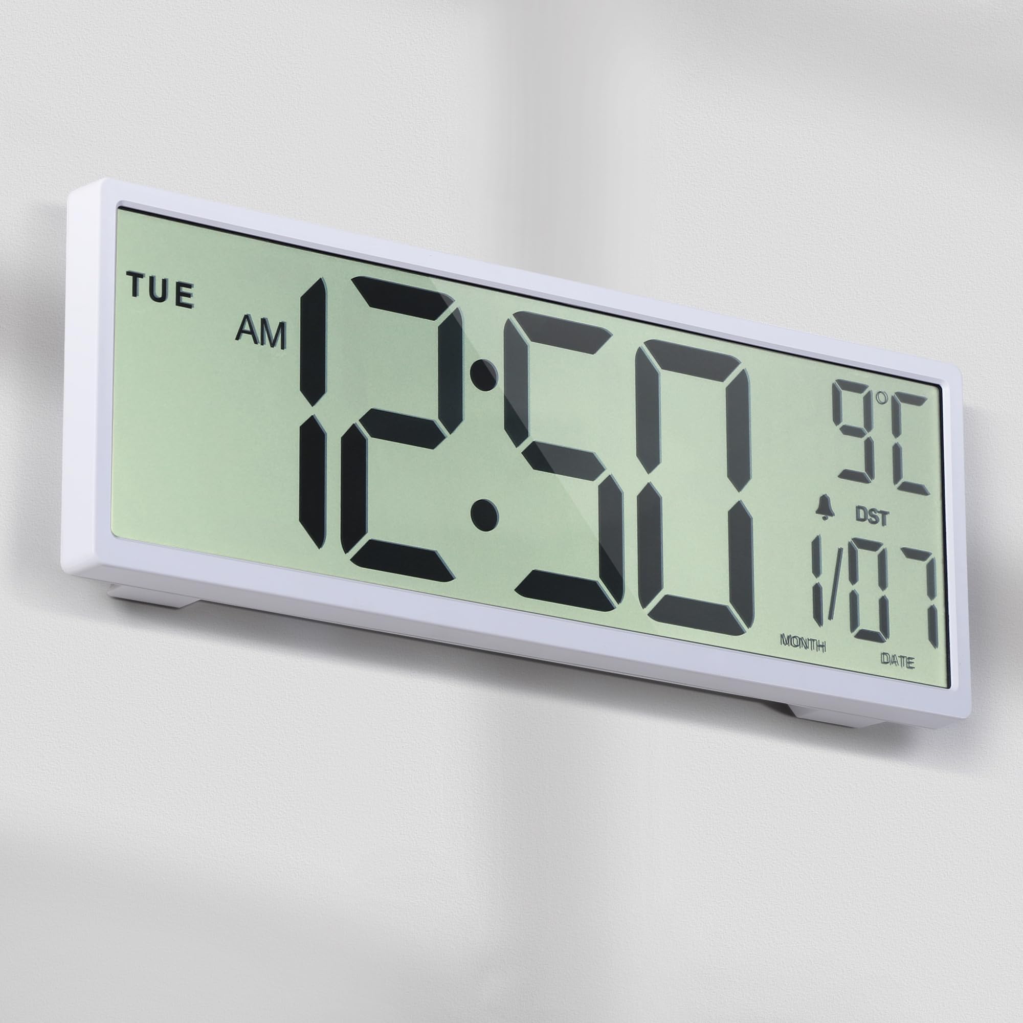 Horloge numérique murale design épuré 15 pouces avec thermomètre et ajustement automatique