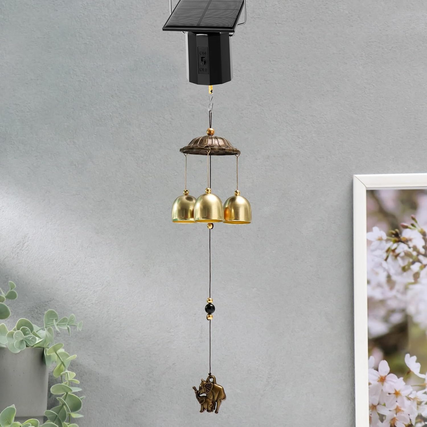 Hanging Display Motor, Rotating Motor with Hook Solar Powered Rotating Easy to Use Wind Spinner Hanging Solar Spinner for Wind Chimes