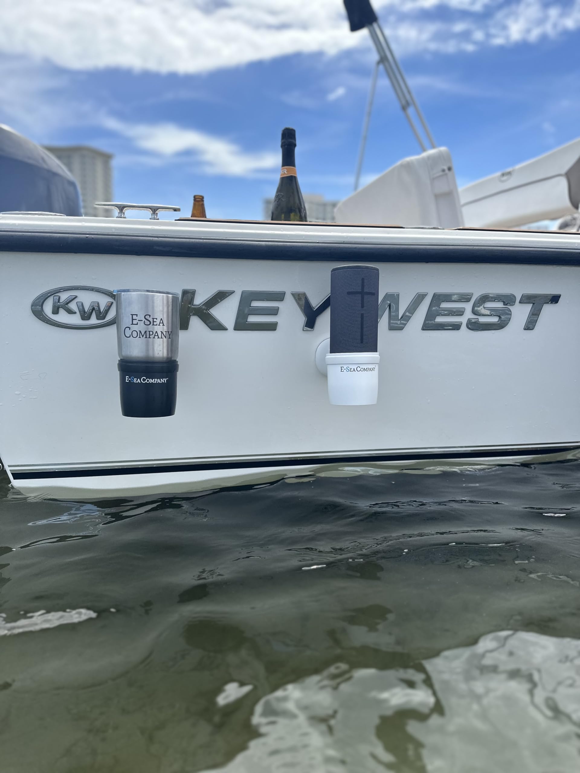 E-Sea Cup - Soporte de ventosa ajustable (blanco). Soporte de ventosa resistente. Perfecto para barcos, kayaks, cuatrimotos, carritos de golf, caravanas, coches, mientras acampas y