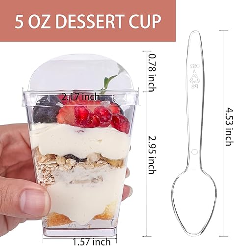 Miniatura 3 de Paquete de 50 tazas de plástico transparente de 5 onzas con tapas y cucharas, tazas cuadradas reutilizables para aperitivos de parfait, taza de