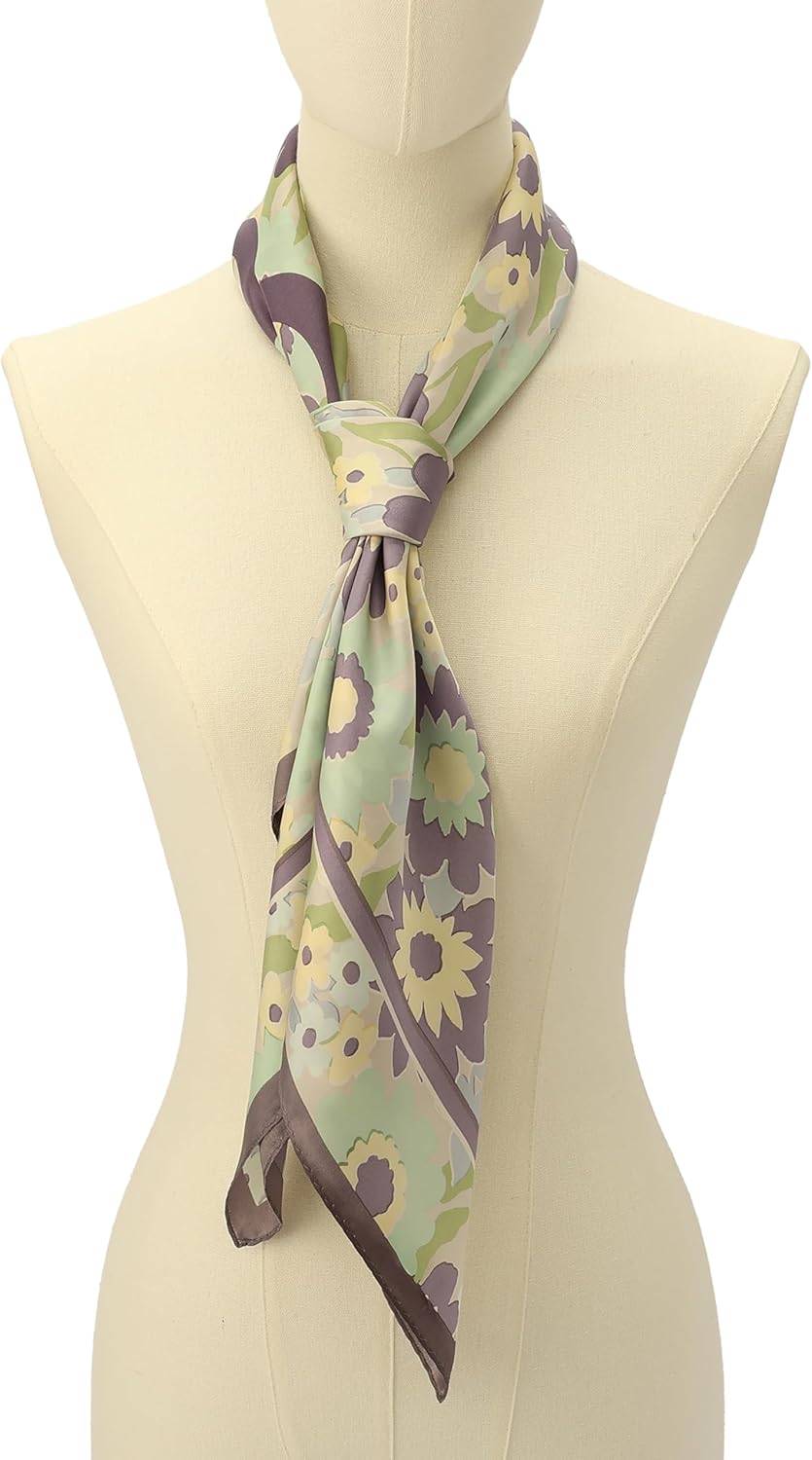 COACH womens Coach Script Laurel Floral Printed Silk Square - Image 6