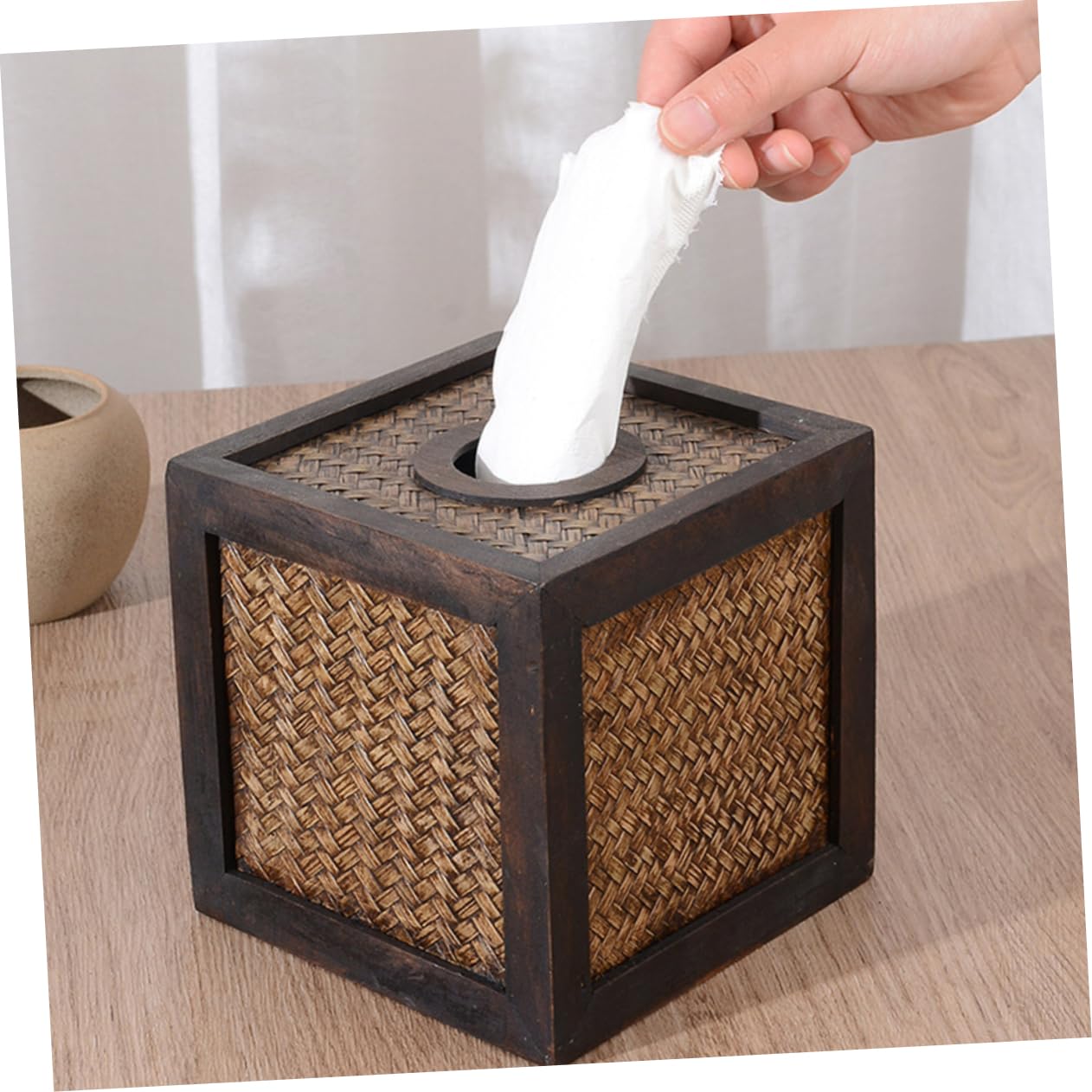 ULTECHNOVO Tissue Box Aus Handgewebtem Rattan Quadratischer Dekorativer Taschentuchhalter Für Bad Büro Und Wohnräume Stilvoller Aufbewahrungskorb Für Papiertücher Und Kleine Gegenstände