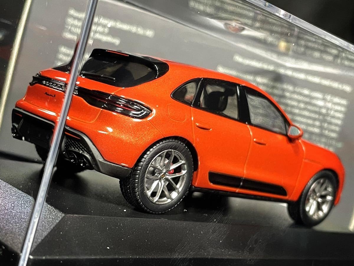 Amazon | MINICHAMPS 特注 1:43 PORSCHE Macan S Turismo Ⅲ