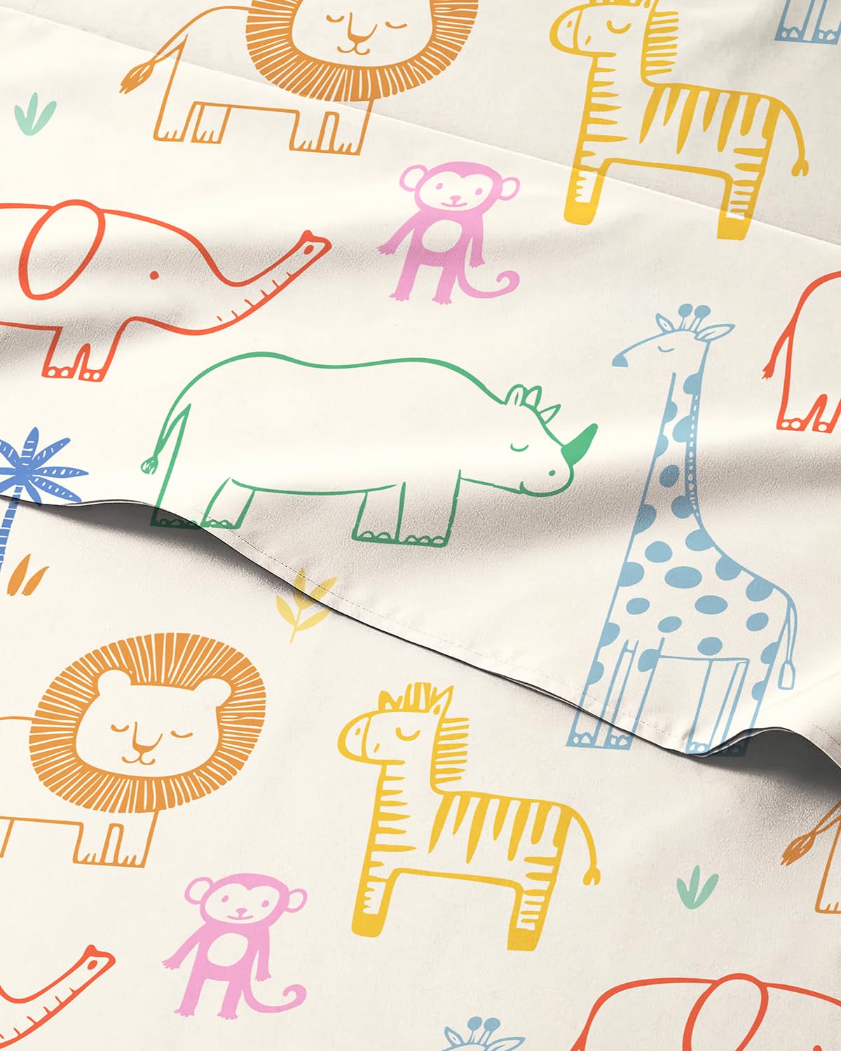 Kids Queen Size Animal Bed Sheets - 4 Piece Kids Animal Sheet Set - Doodle Safari Bedding - Ultra-Soft, Cute &amp; Cozy - Breathable &amp; Machine Washable - Jungle Bed Set for Boys, Girls, Teens &amp; Toddlers
