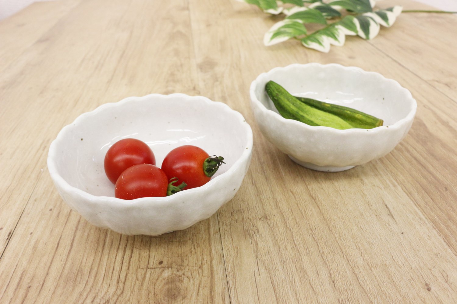 Amazon.co.jp: 美濃焼 和風カフェシリーズ 菊型 3.0ボール 白 2個