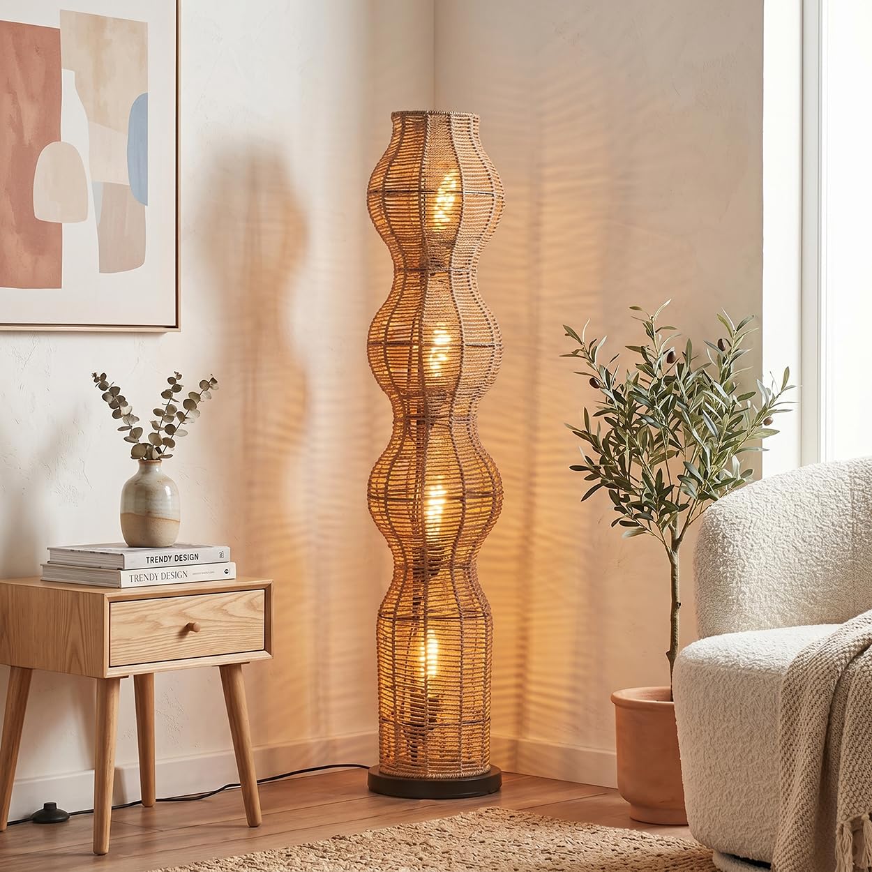 Lámpara de pie HOFSTEIN Cardeira, de diseño escandinavo, estilo boho con pantalla de ratán natural y efecto luminoso, E27, altura 111 cm, interruptor de pie - salón, dormitorio, comedor, pasillo