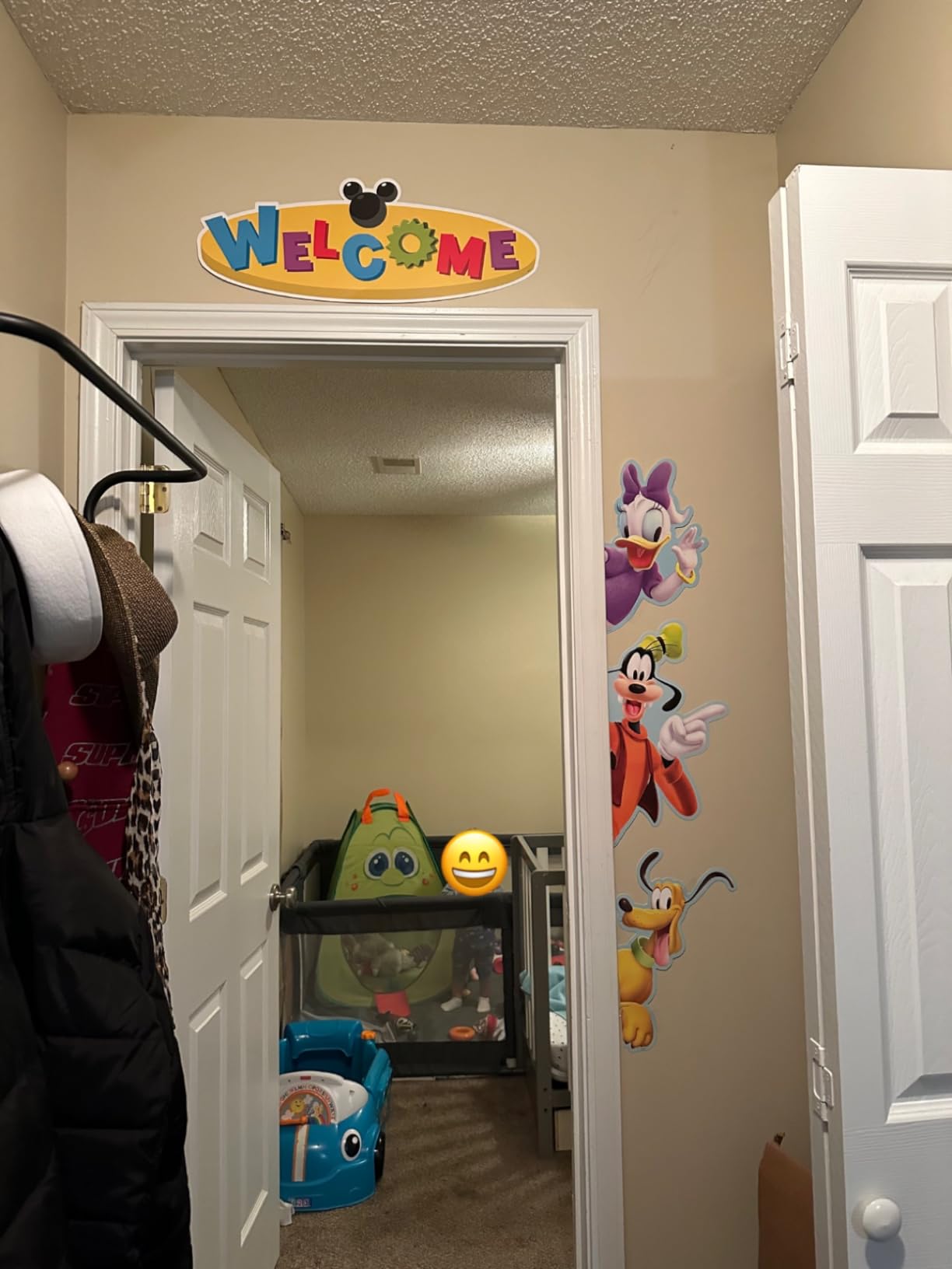 $6/mo - Finance Eureka 847009 Disney Mickey Mouse Clubhouse Door and ...