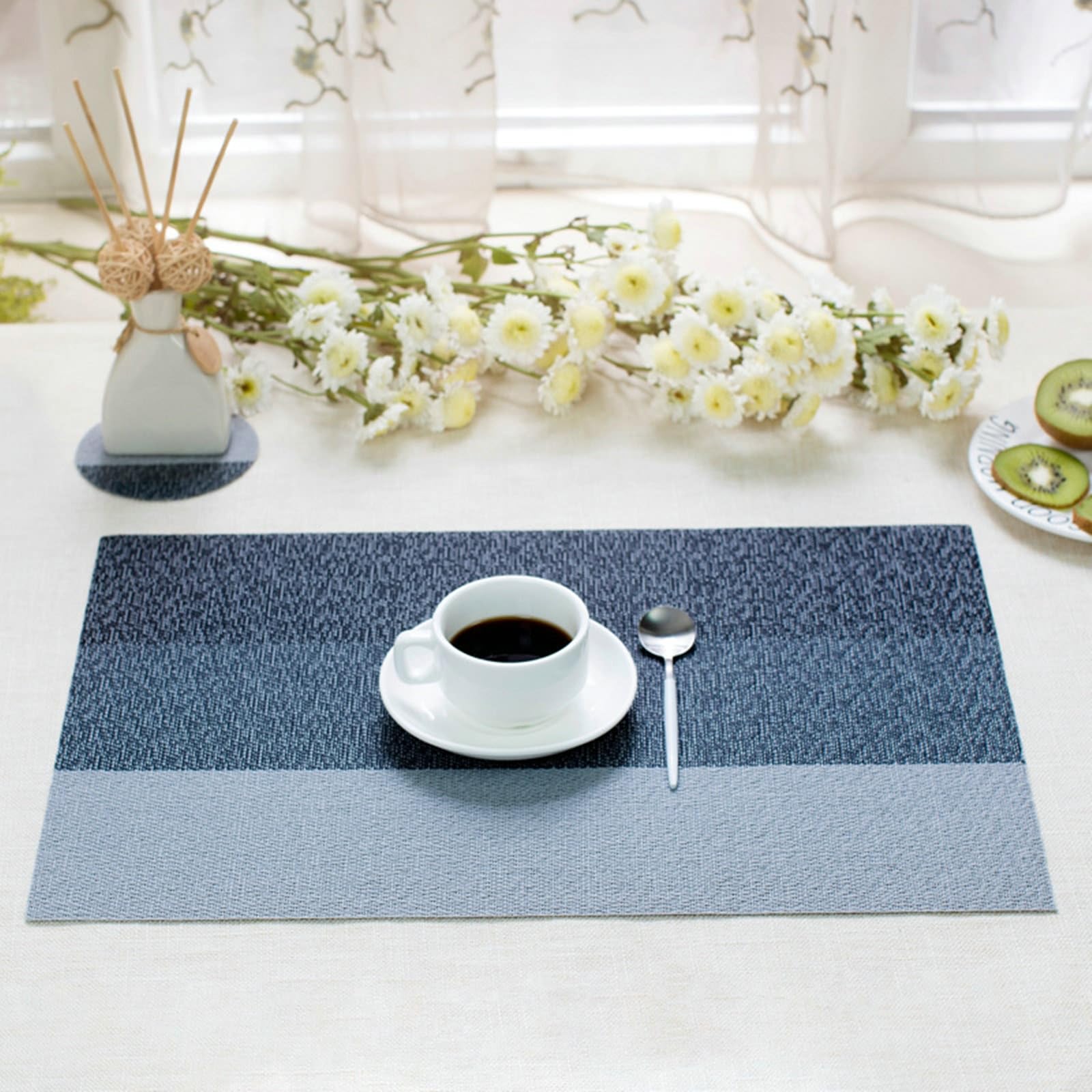 AMDXD Juego de 4 manteles individuales de Navidad lavables cuadrados, 70 % vinilo, 30 % poliéster, manteles individuales para Navidad, lavables e impermeables, redondos, color azul y gris, 45 x 30 cm