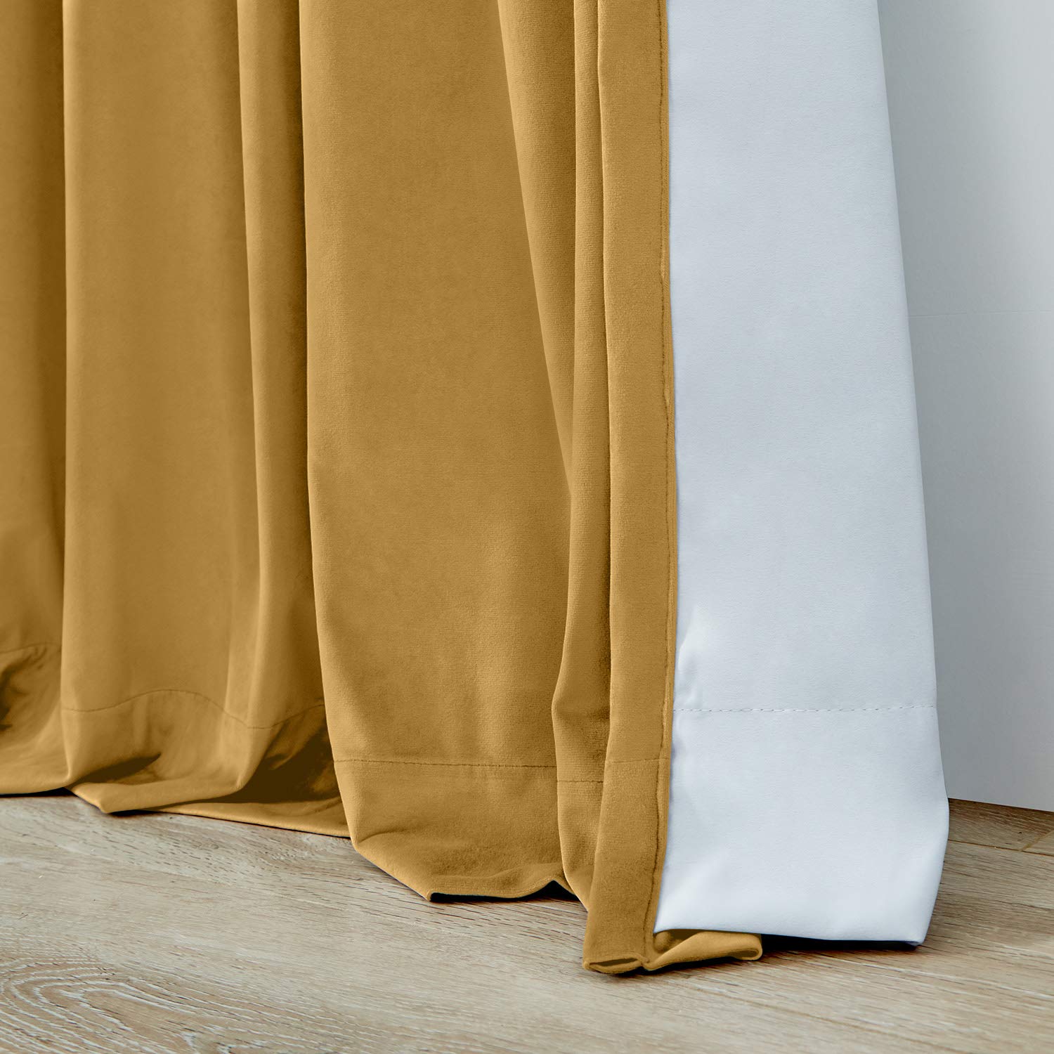 ChadMade Rideau Velours Mat Solide Lourd Draperies Occultants Double Face 168 x 230 CM, Rideau Ruban Plissés pour Salon Balcon Chambre (Blé)