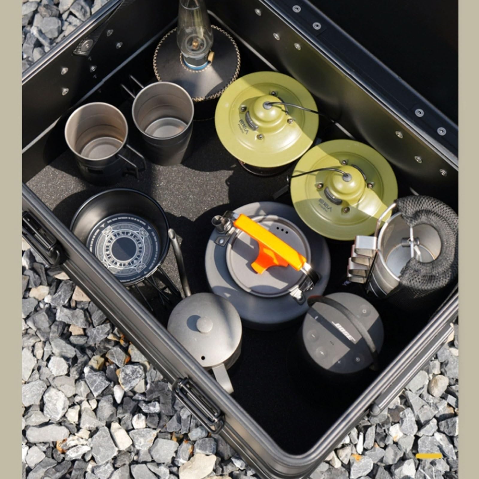 Amazon.co.jp: キャンプ収納ボックス 45L 積み重ね可能な収納箱 蓋付き