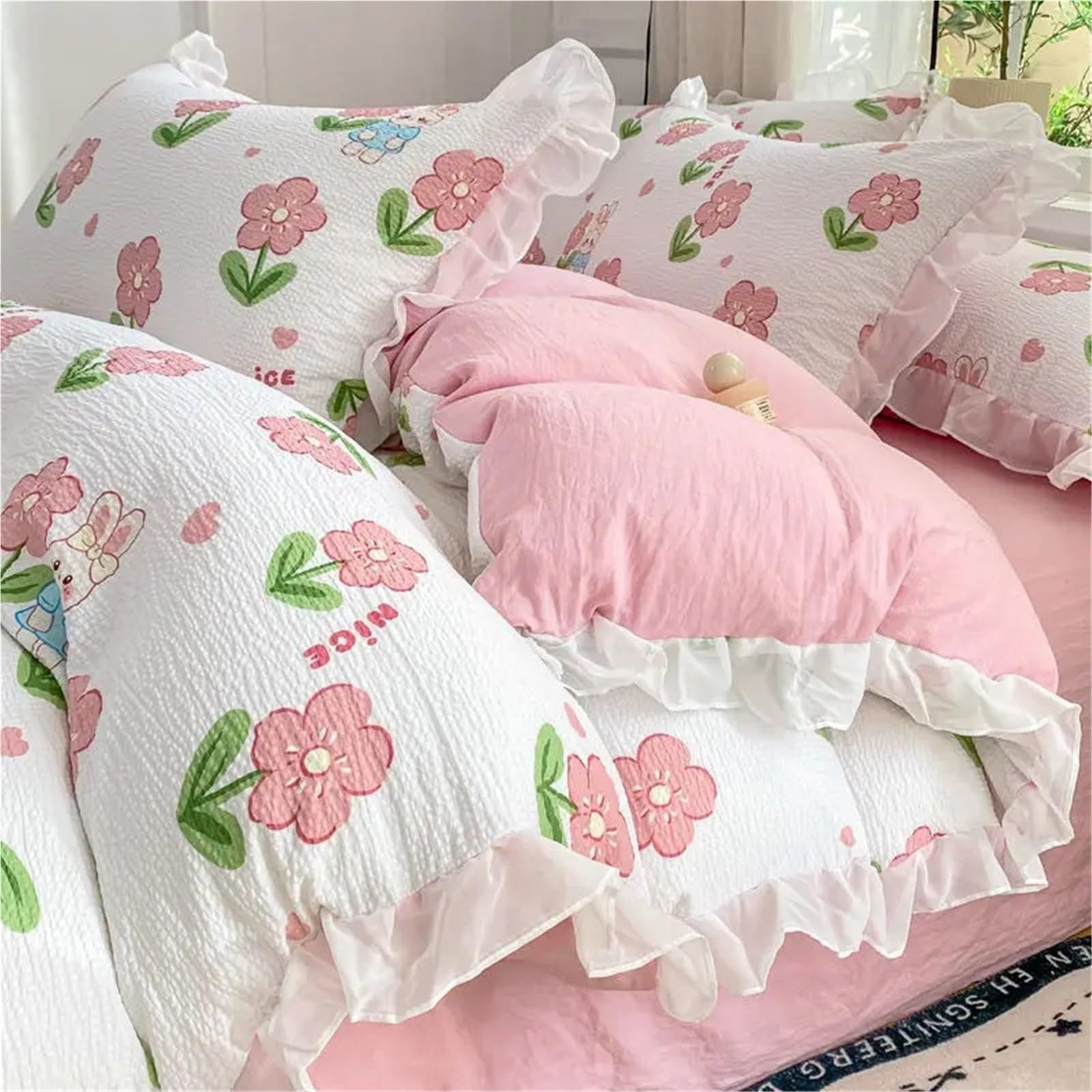 Parure de lit à petites fleurs Queen pour une chambre romantique en dentelle