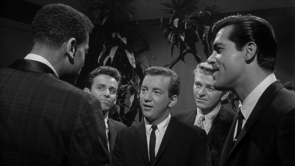 Amazon.co.jp: よみがえるブルース／トゥー・レイト・ブルース