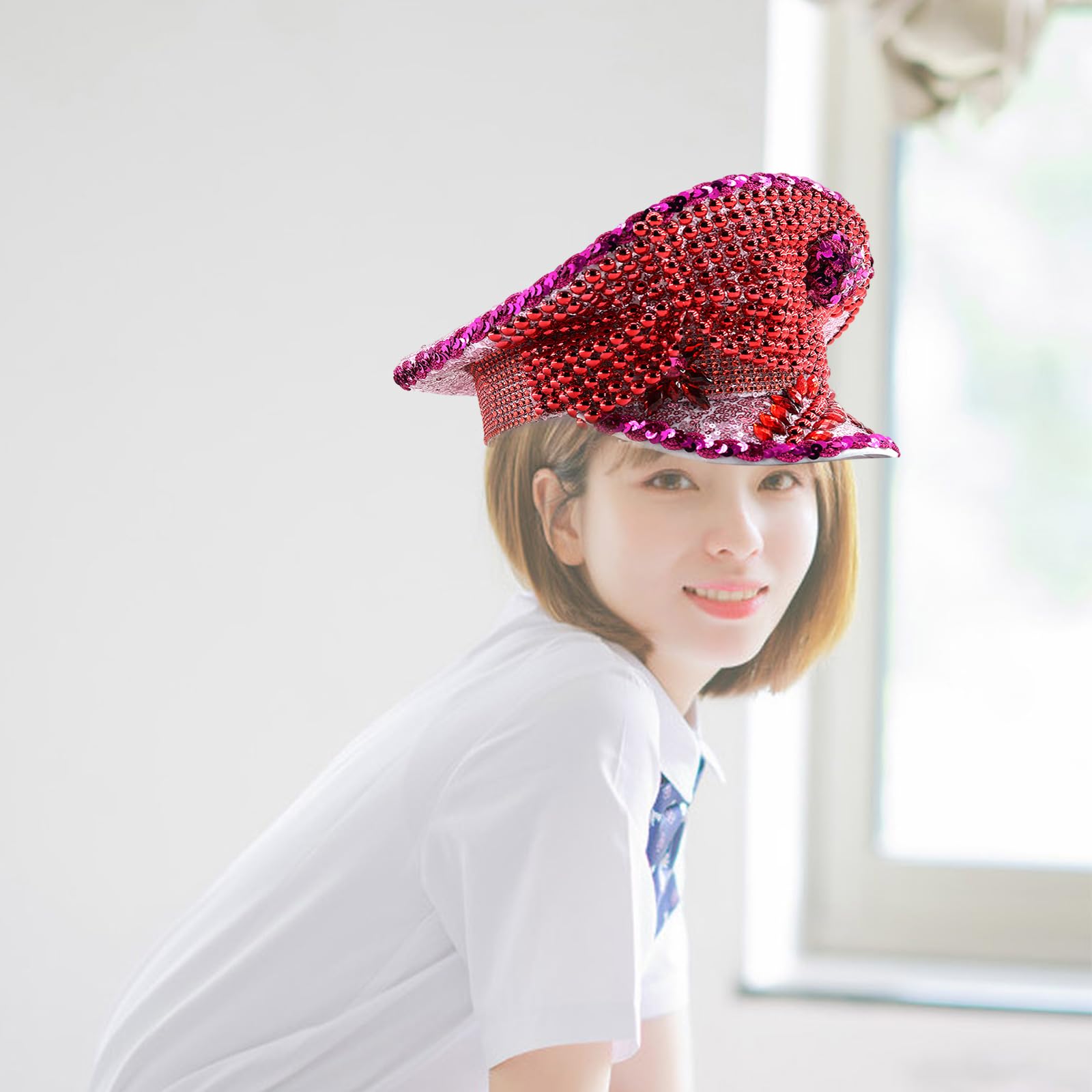 Cappello tempestato di perle di strass per donne cappelli per feste di compleanno cappello blingbling per spettacoli teatrali fotografia copricapo cappello piatto con perle rosse e diamanti