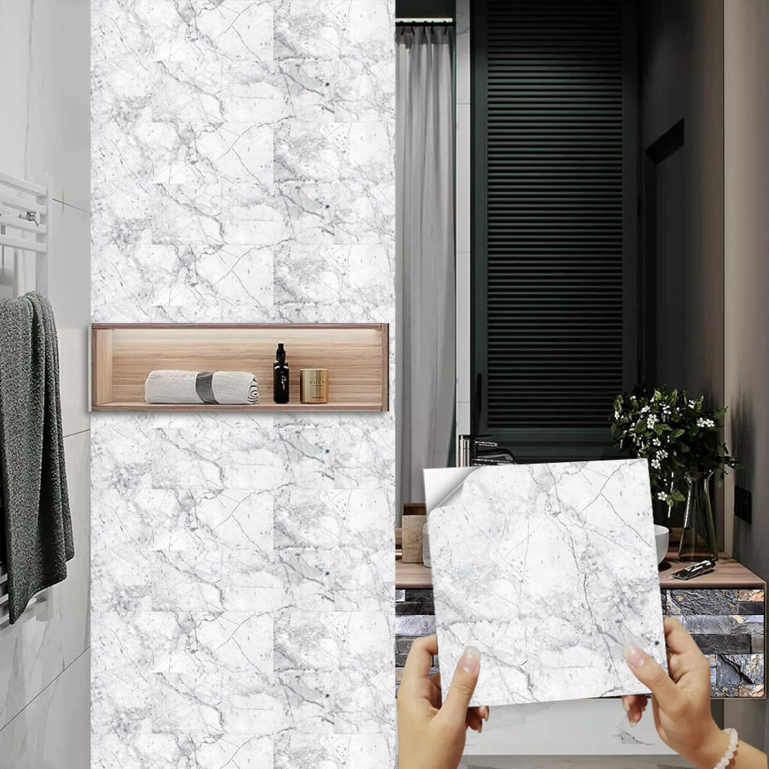 Papier peint adhésif marbre blanc pour relooker la crédence de cuisine