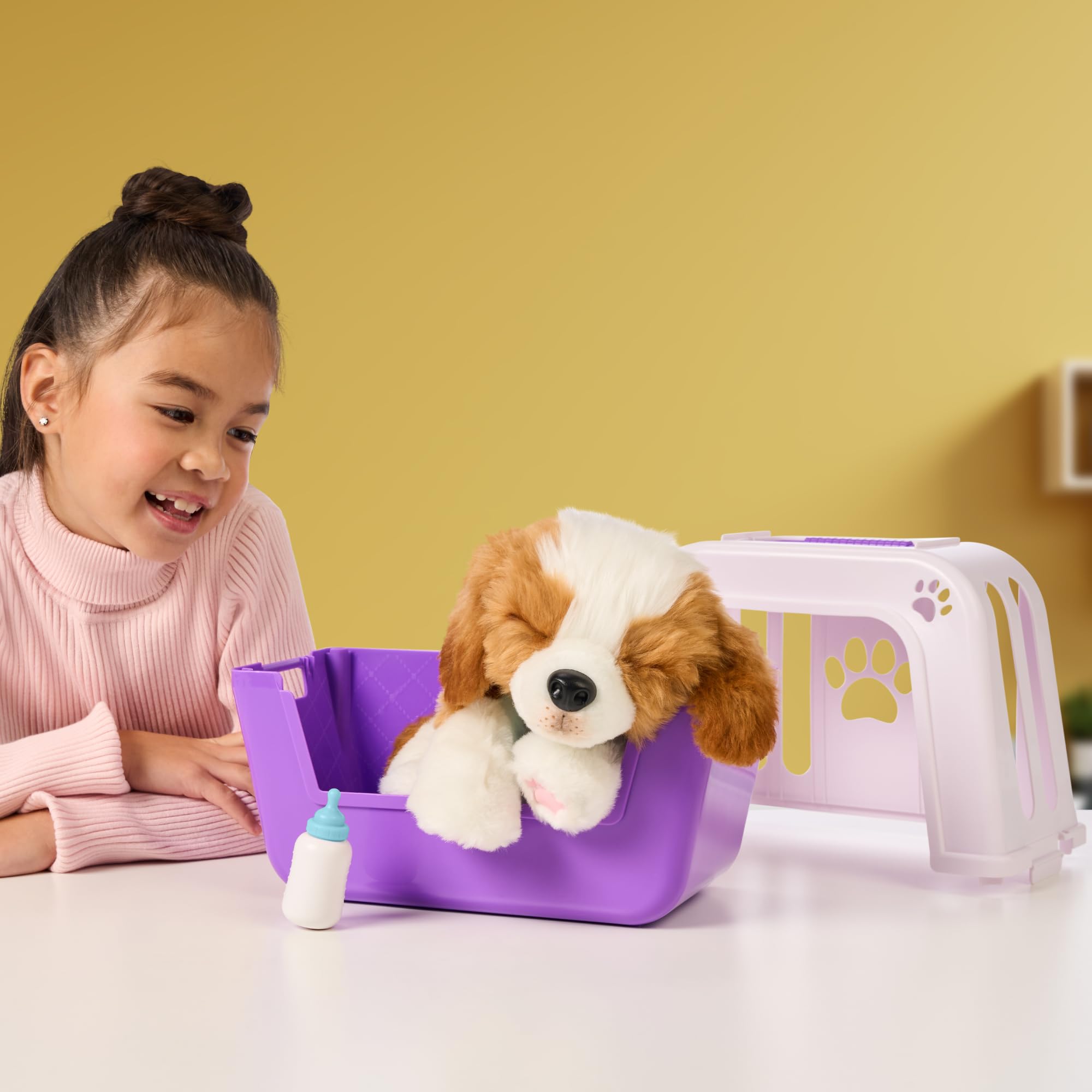 Little Live Pets - My Really Real Puppy, Mascota de Juguete, 50 Sonidos y Reacciones, Cachorro con Pelaje Suave y Ojos Que se Cierran, Transportín y Biberón Incluidos, +4 años, Famosa (LP800000)