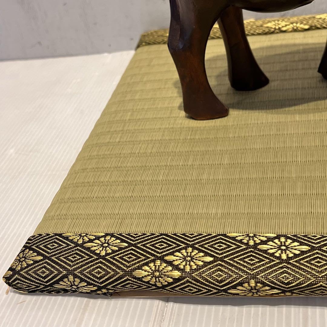 Amazon.co.jp: 畳台付き 水牛 置物 牛 木製 彫刻 オブジェ