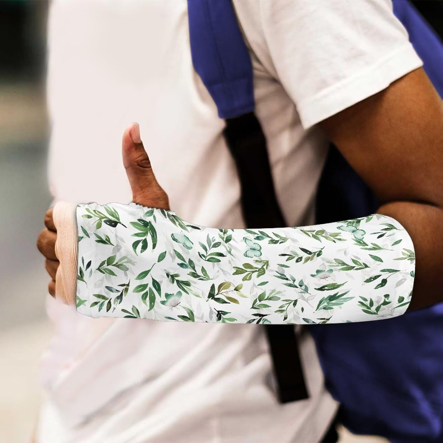 Rnyleeg Cast Cover Arm Green Leaf Arm Plaster Cover with Elastic Bath Shower Cast Wound Covers for Adults Wound Care Supplies Medium Length 11'' x 10-13''