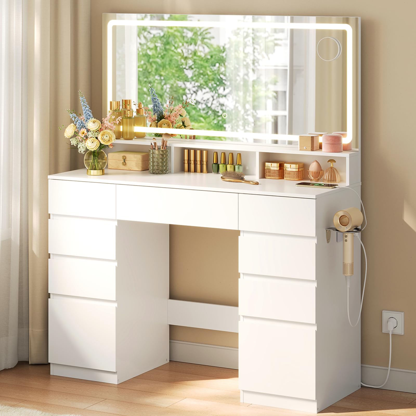 WOLTU Coiffeuse avec Grand Miroir LED et Miroir Grossissant, Table de Maquillage avec Station de Charge, 9 Tiroirs, 3 Étagères & Support Sèche-Cheveux, Meuble Moderne en Bois pour Chambre, Blanche