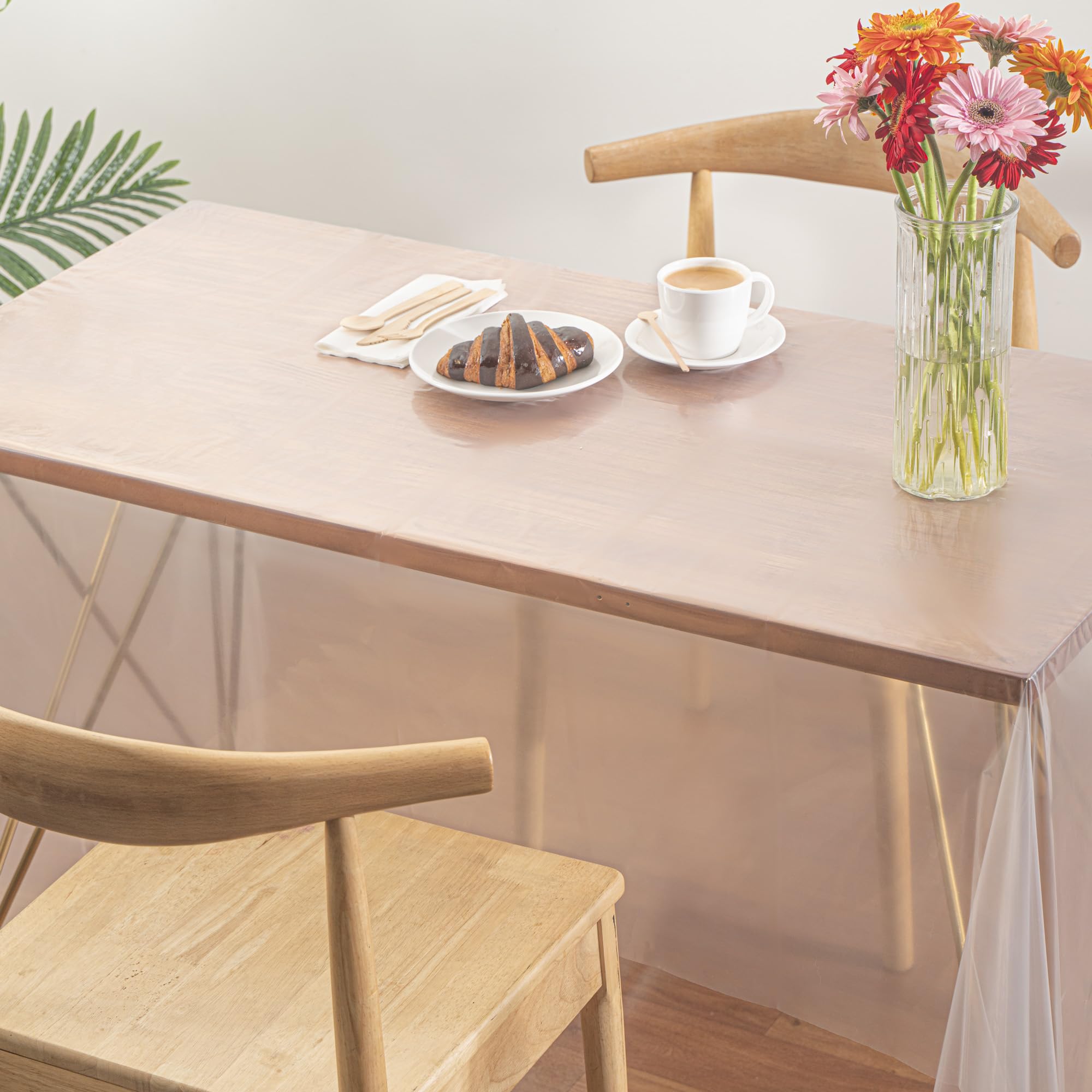 Restaurantware Tovaglia rettangolare usa e getta in plastica trasparente, 50 pezzi, 137 x 274 cm, impermeabile, per cene, feste, banchetti, matrimoni