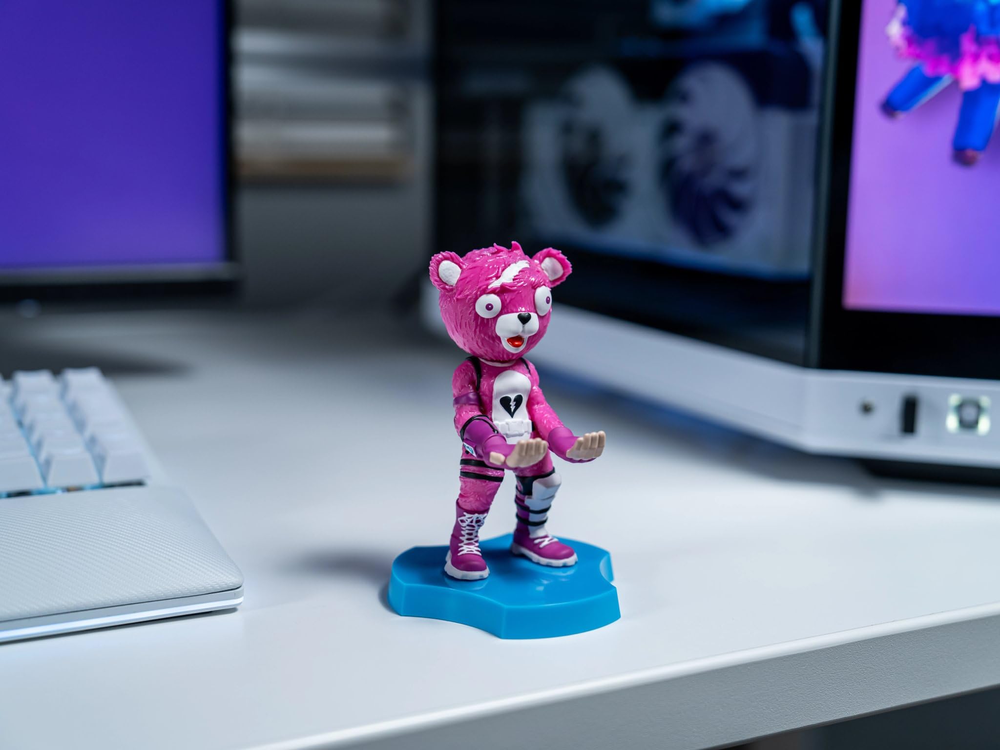 Cableguys Minis Fortnite Cuddle Team Leader Soporte Movil y Auriculares In Ear - Soporte movil Mesa para Auriculares y Dispositivos pequeños, Porta telefono Escritorio, Accesorios Gaming