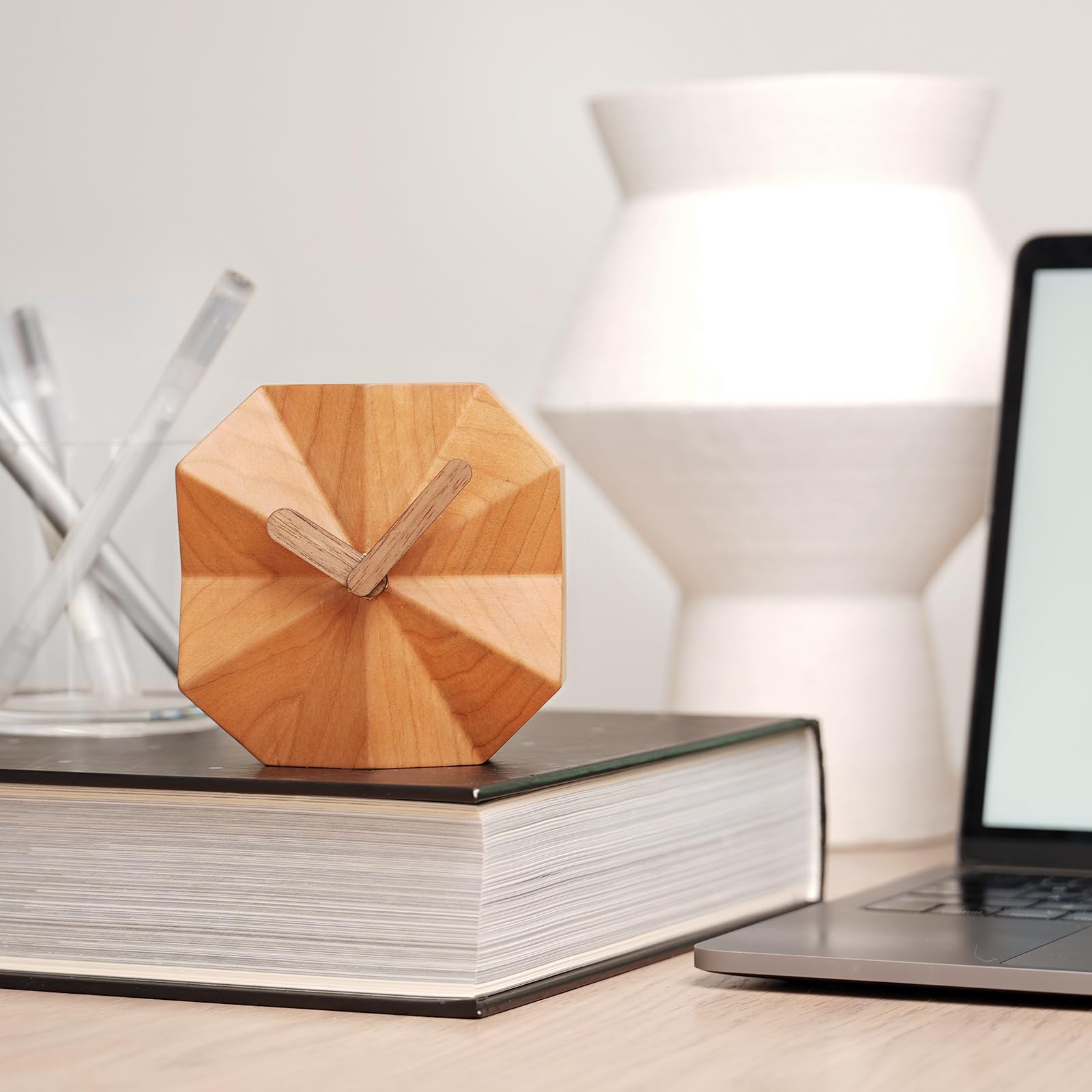 WONQEXZ Desktop Clock,Wooden Desktop Clock,Decorative Desk Clock,Mute Table Clock,Wooden Desk Clock,Cherry Brownish,1.3