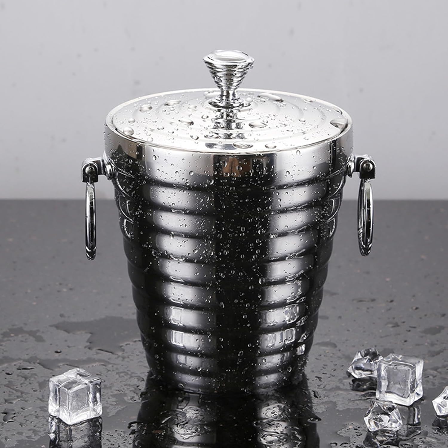 SIXRUN Metal Ice Bucket Large Capacity Double Wall Stainless Steel with Lid Tongs Strainer Ice Container for Bar Party (2L)