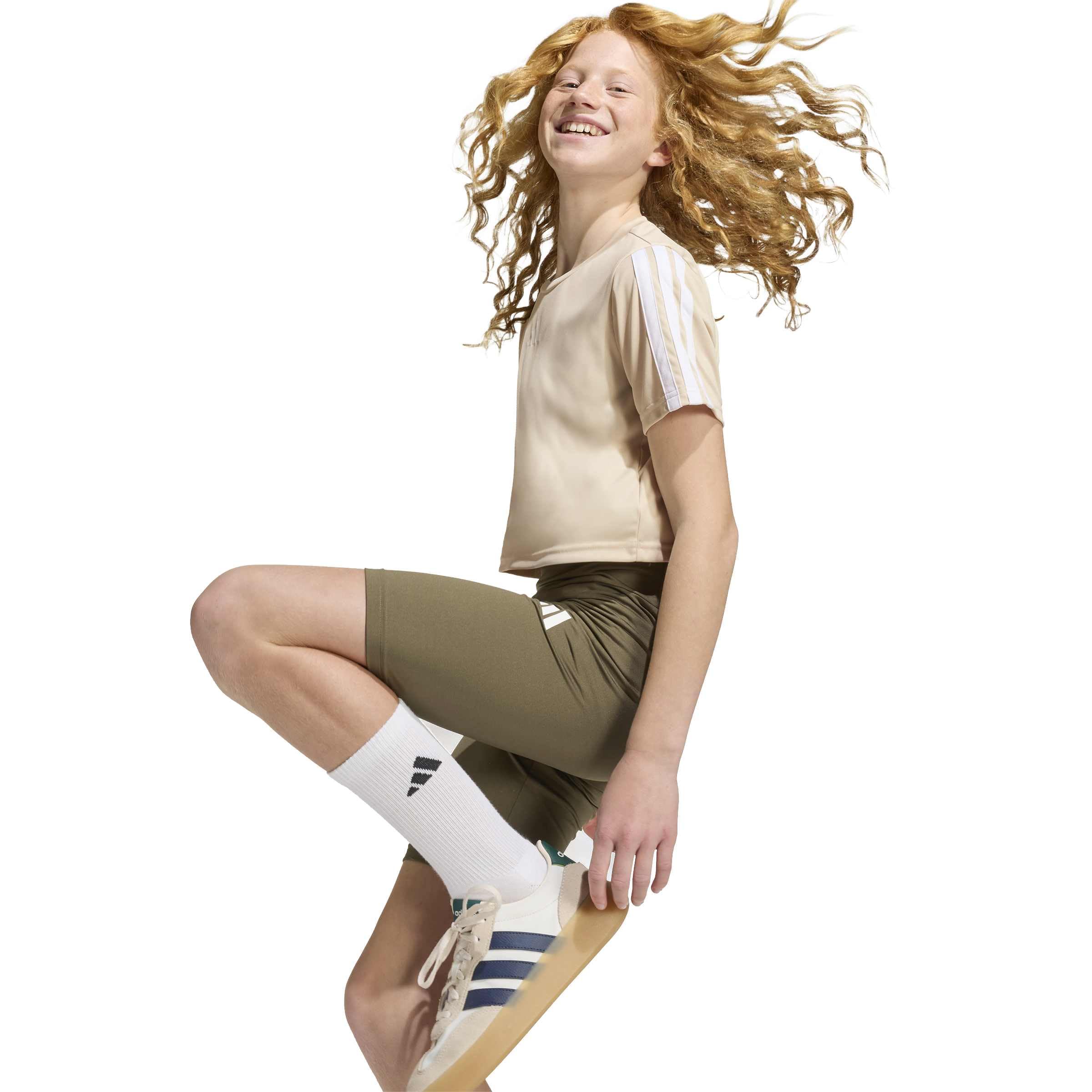 adidas Girl's TRAIN ESSENTIALS 3-STIPES T-SHIRT SET, Crystal Linen/white, 7-8 Years
