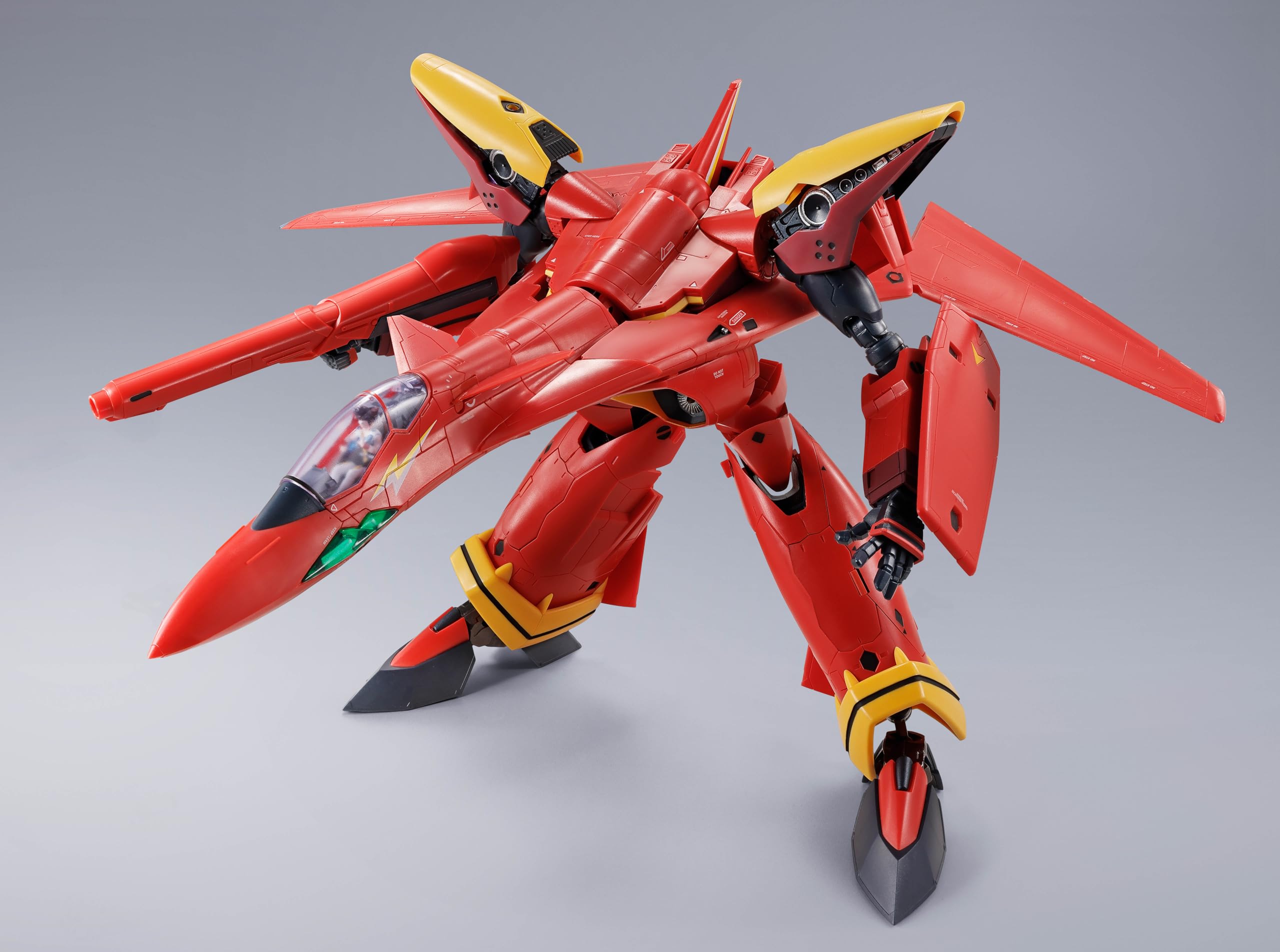 『未開封』　VF-19 アドバンス　DX超合金 Amazon.co.jp: TAMASHII NATIONS DX超合金 VF-19 ADVANCE : ホビー