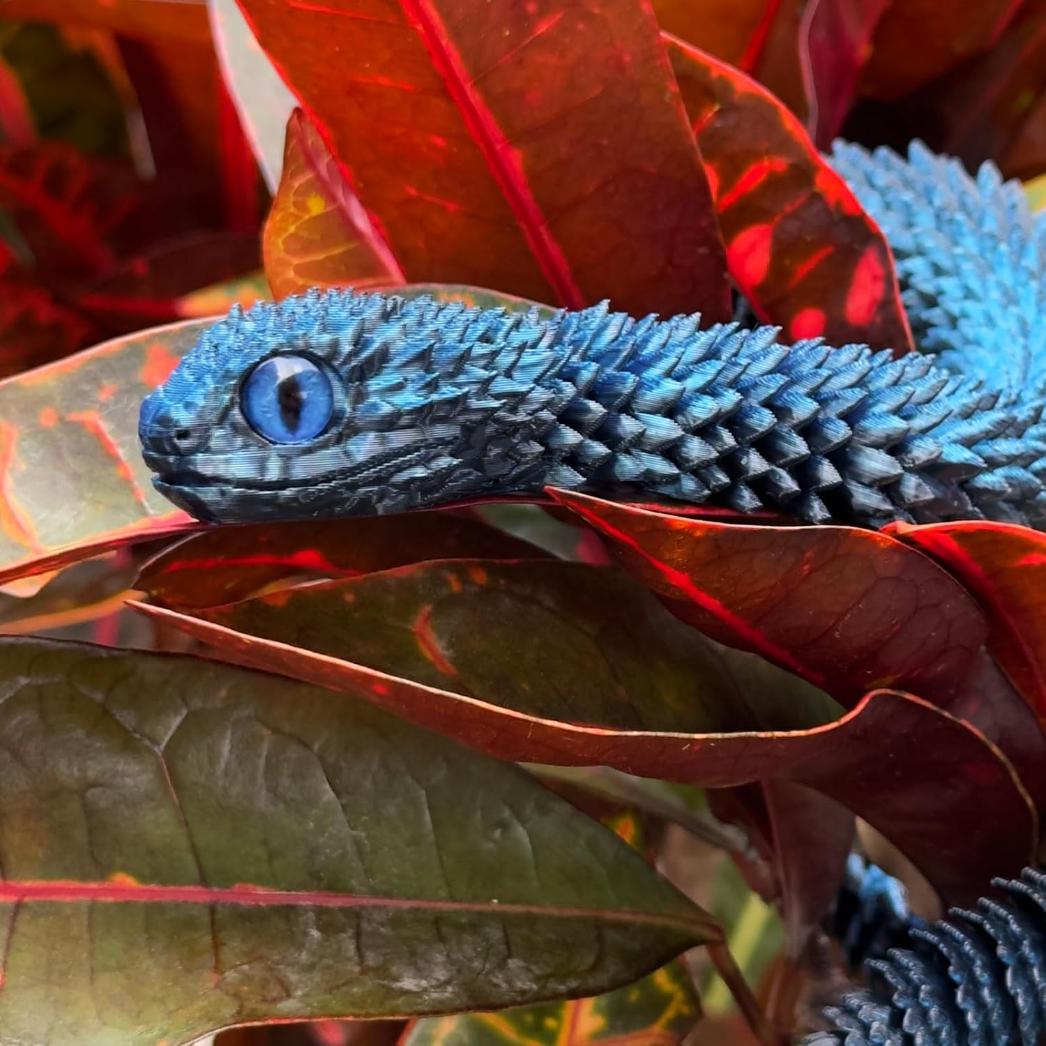 3D Printed Snake Toys,Articulated Flexible 3D Printed Viper Fidget Toy,Realistic Slithering Design, Collectible Articulated Model (Blue Black, 18 in)