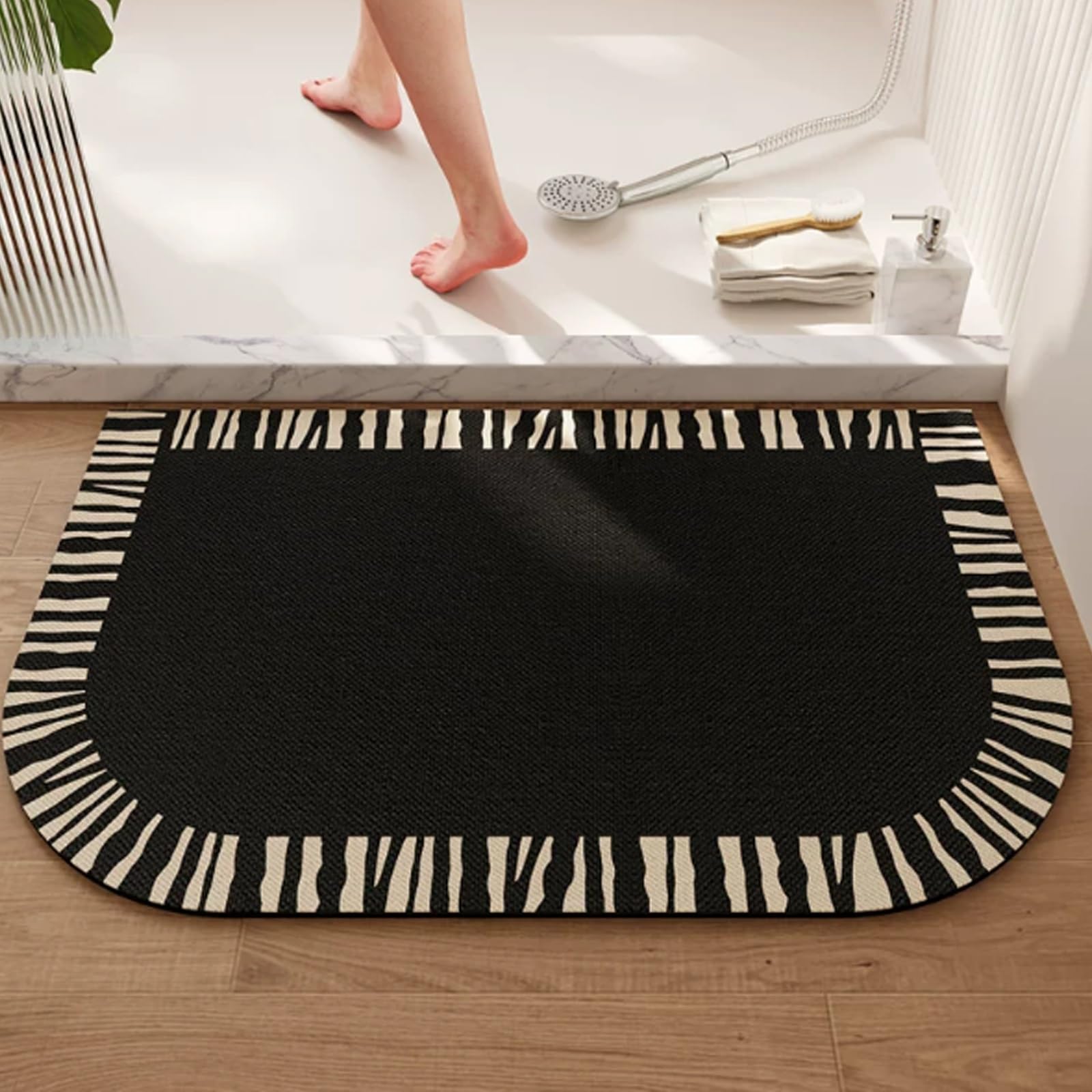 Tapis de bain antidérapant fini les glissades et les sols mouillés