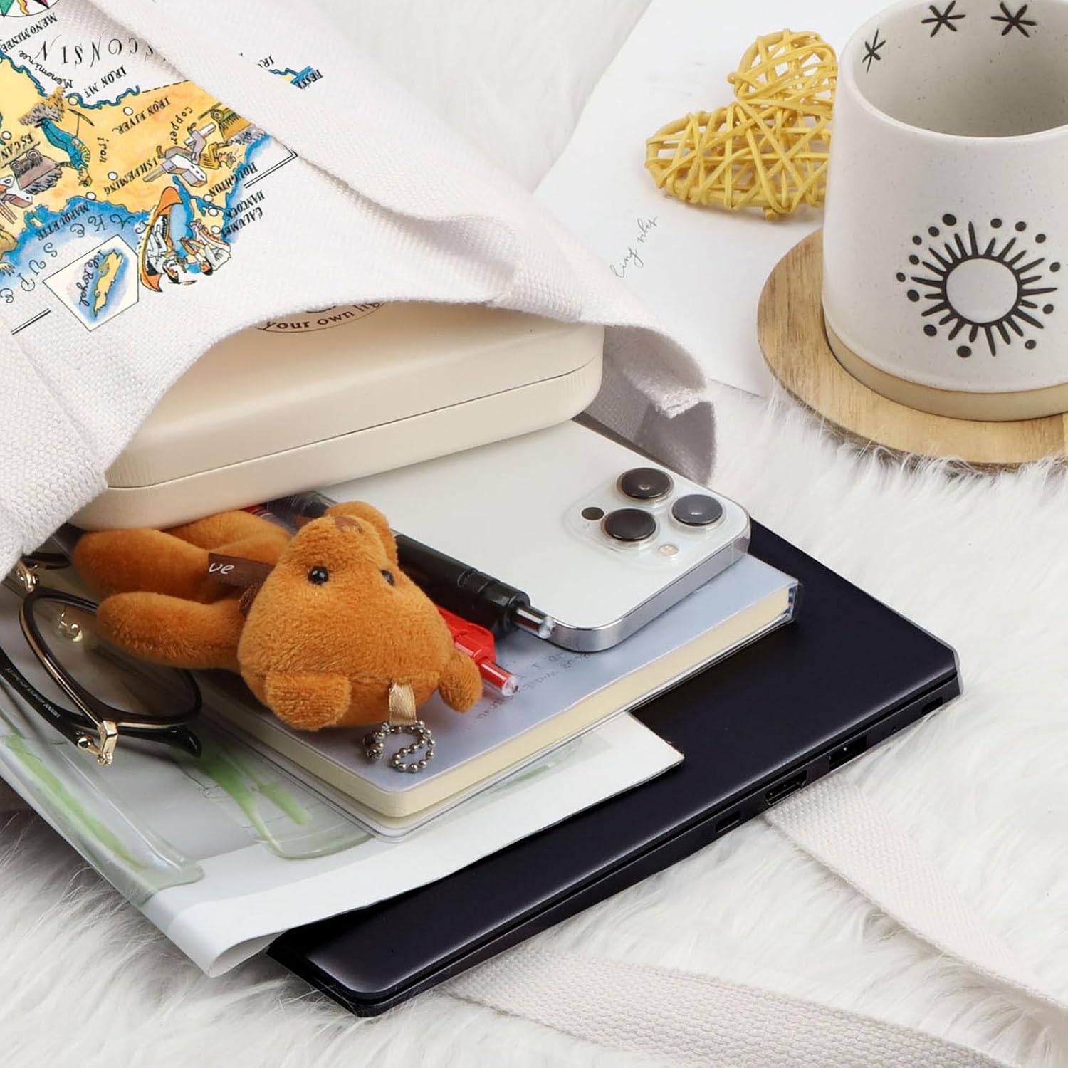 LEVLO Fun State Map Tote Bag - Michigan Travel Souvenir Gift - 1940's Michigan Cartoon Illustration Shoulder Bag - Image 3