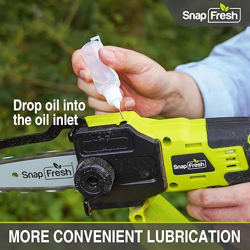 Vista 5 de SnapFresh Mini motosierra inalámbrica, portátil de 5 pulgadas, motosierra eléctrica portátil, motosierra de mano con batería de 2.0 ah y cargador