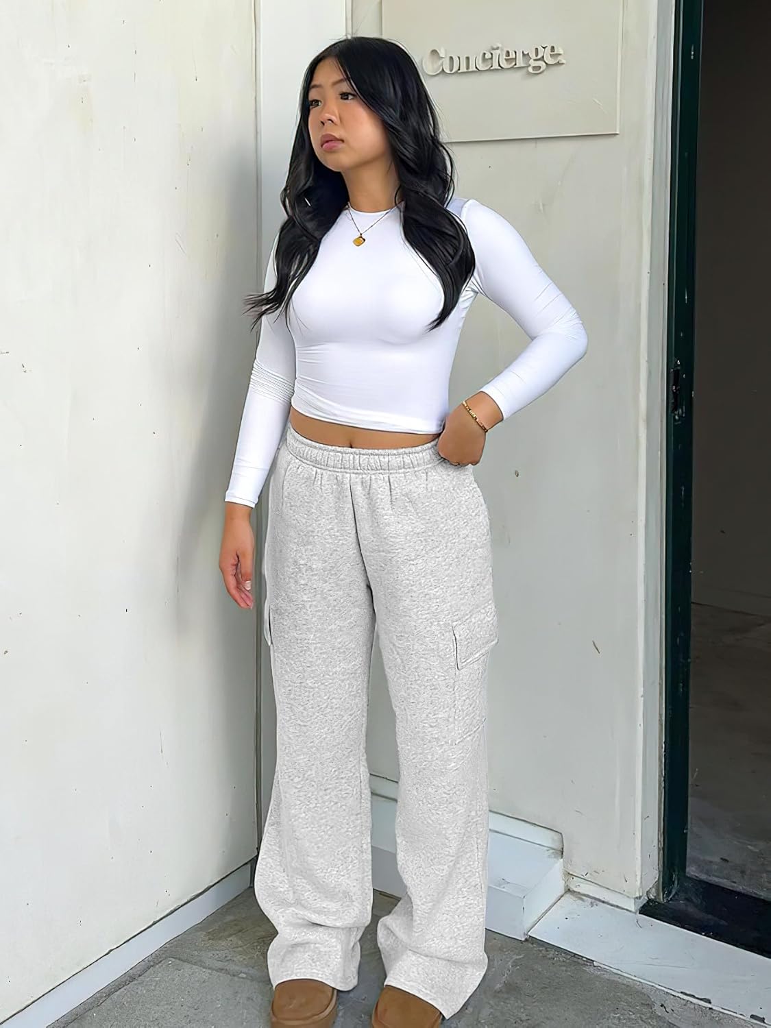 YEOREO Sweatpants Womens Cargo Pants Fleece Lined Wide Leg Joggers Baggy Drawstring Nairi Sweat Pants with Pockets - Image 2