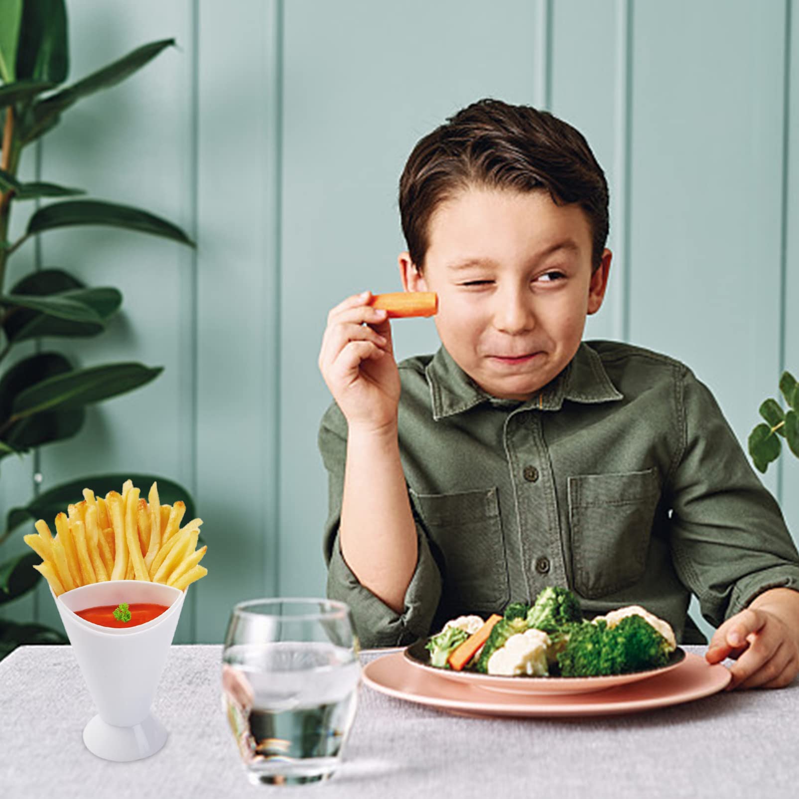 PRETYZOOM Dessert Cups Charcuterie Cones 3pcs French Fry French Fries Cup French Fry Cone Basket Fry Food Holder Holder Plastic Sauce French Fry Holder Chicken Salad