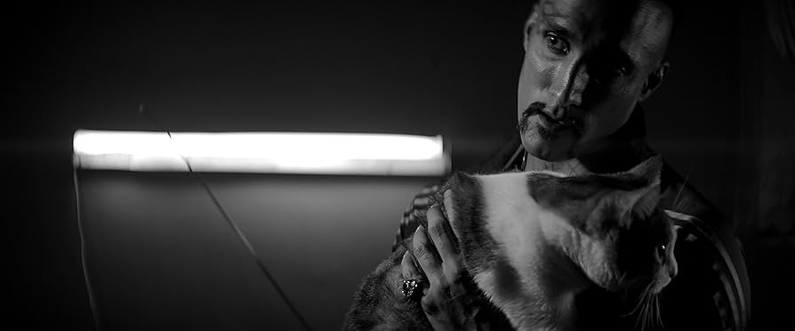 ザ・ヴァンパイア~残酷な牙を持つ少女~ [DVD] ggw725x Amazon.co.jp: ザ・ヴァンパイア~残酷な牙を持つ少女~ [DVD