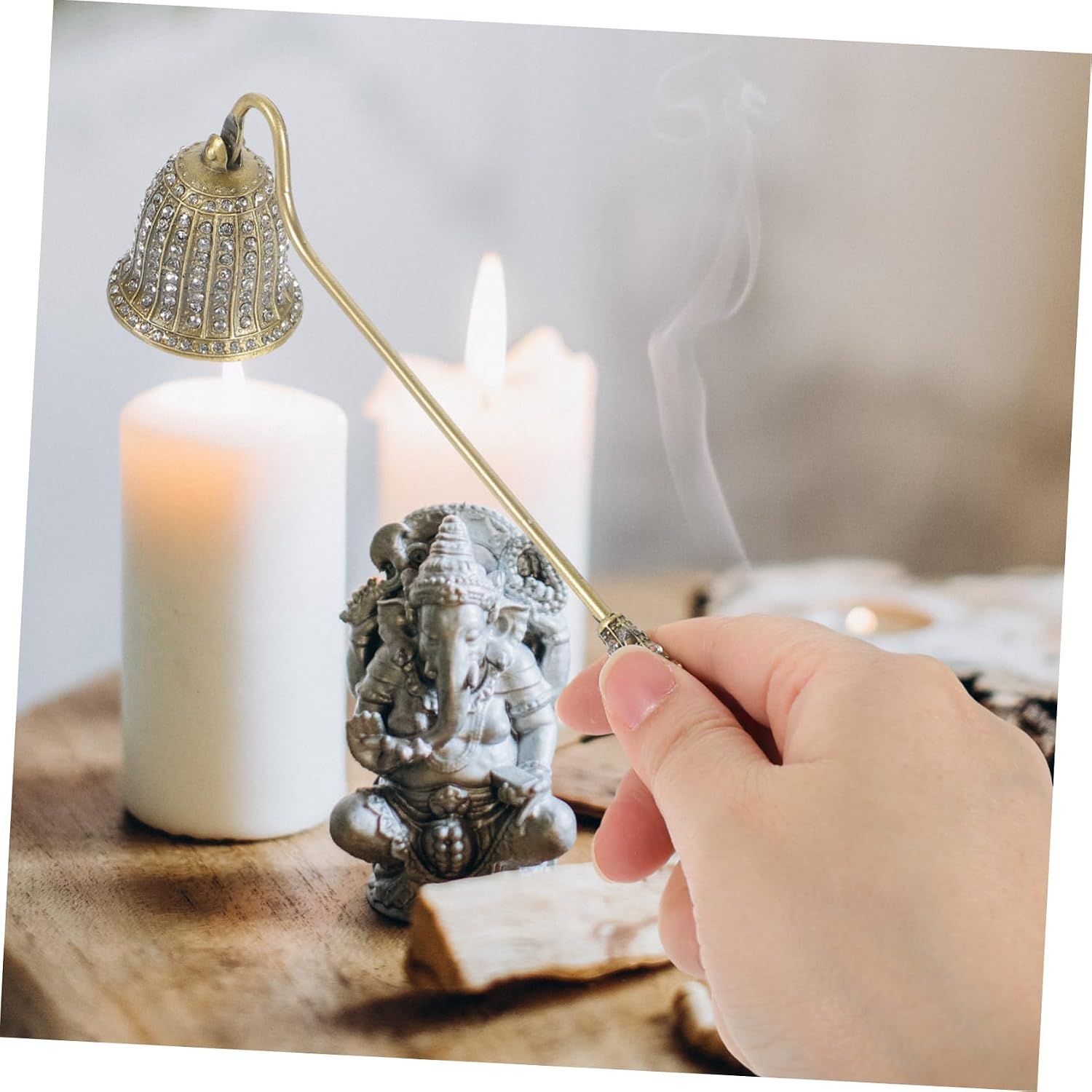 Vintage Rhinestone Inlaid Candle Snuffer Extinguisher Lightweight Dome for Minimal Smoke and Wax Protection Practical Gift for Candle Lovers and Home Use