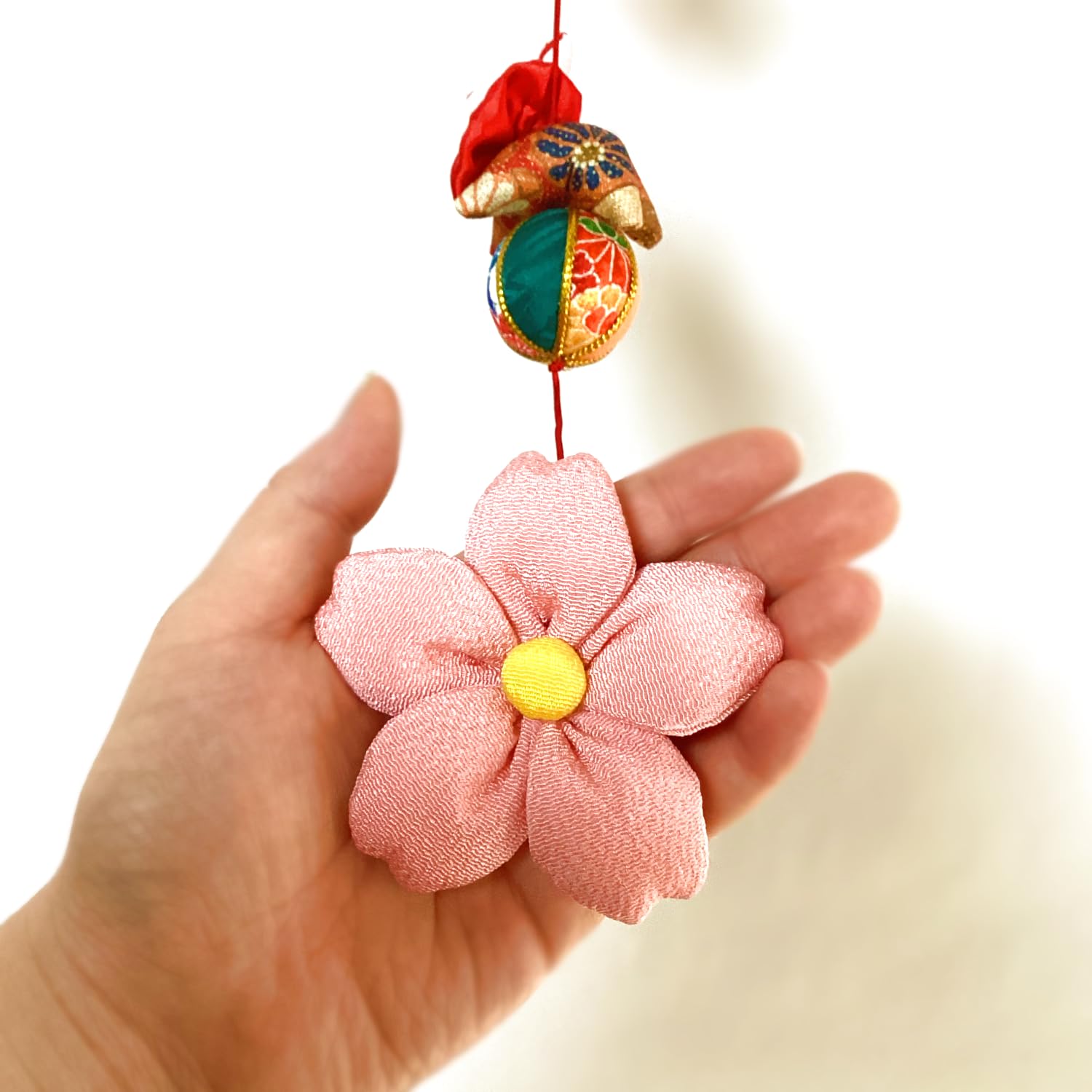 Amazon.co.jp: 京佑 日本製 和雑貨 ちりめん 正絹 ウサギと桜の一本