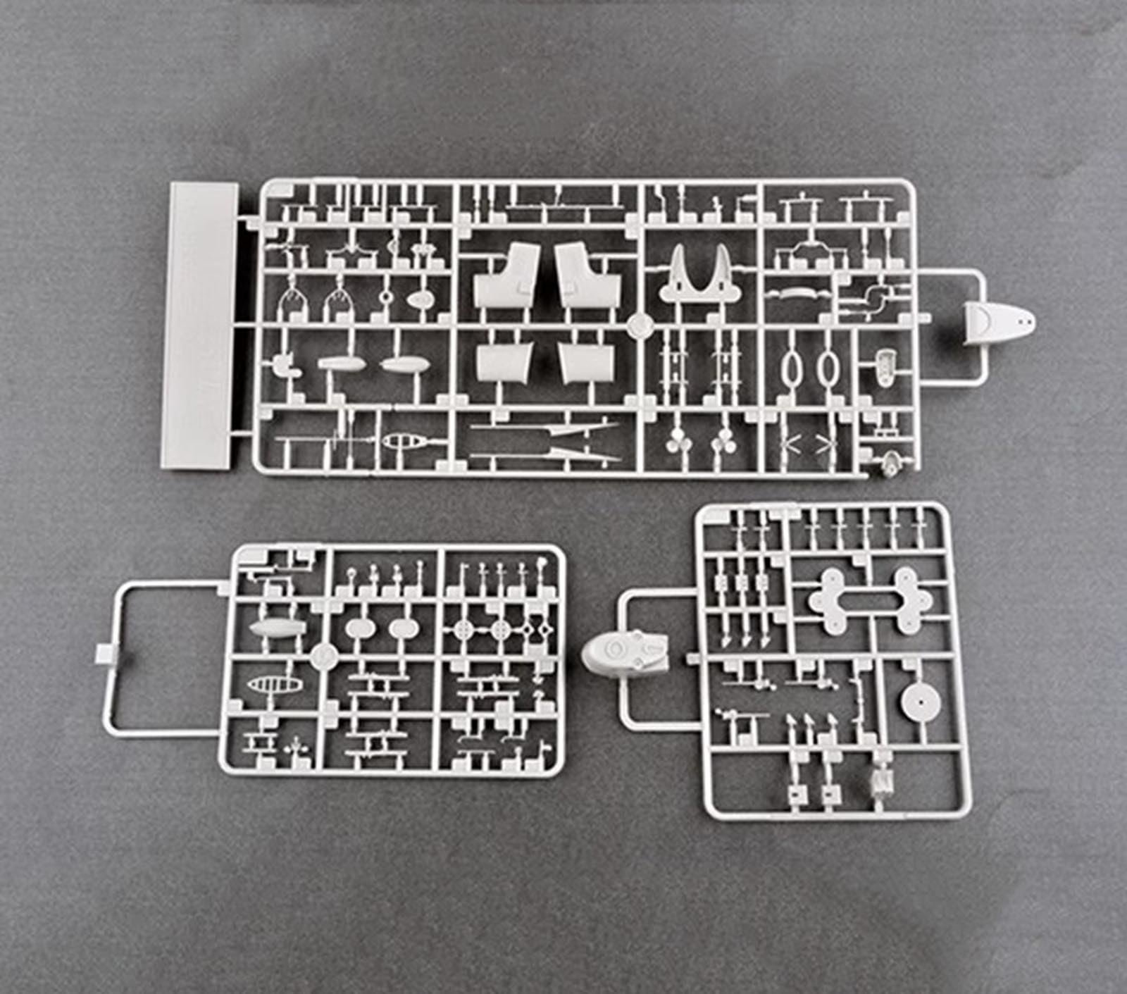 Russian Destroyer Taszkient 1940 Kit di Modellino Nave da Guerra Plastica Scala 1/350, Giocattoli e Regali per Adulti, 15,8 x 2 Pollici
