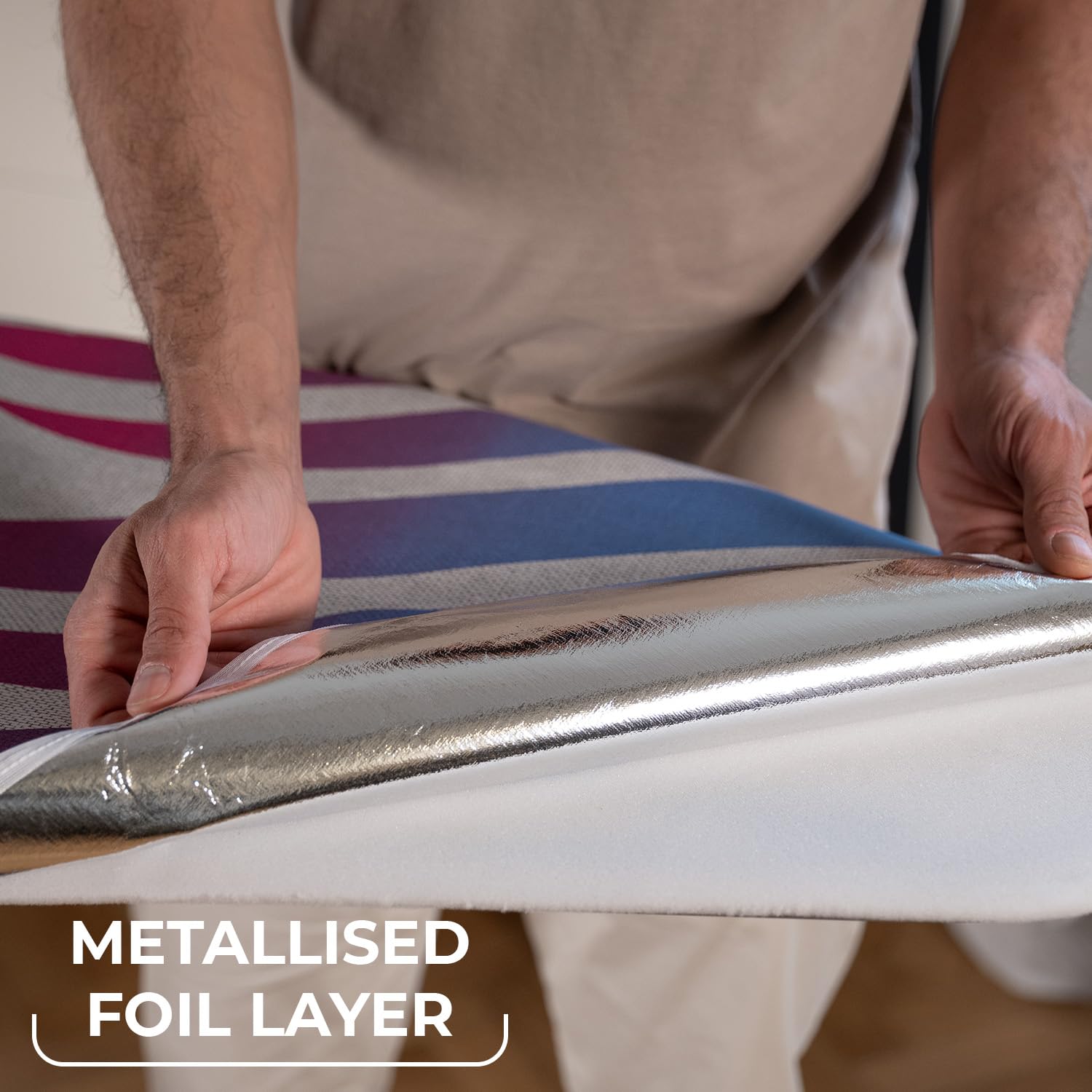 Vileda Total Reflect M - Tabla de Planchar con Soporte Antideslizante para Plancha | Incluye Funda con Acolchado de Esponja | Fácil de Transportar y Almacenar | 120x38 cm | Color Lila y Gris