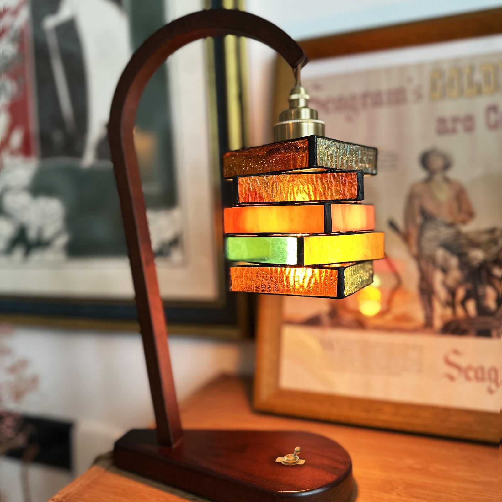 Amazon.co.jp : ステンドグラス 卓上ランプ｜ヴィンテージ