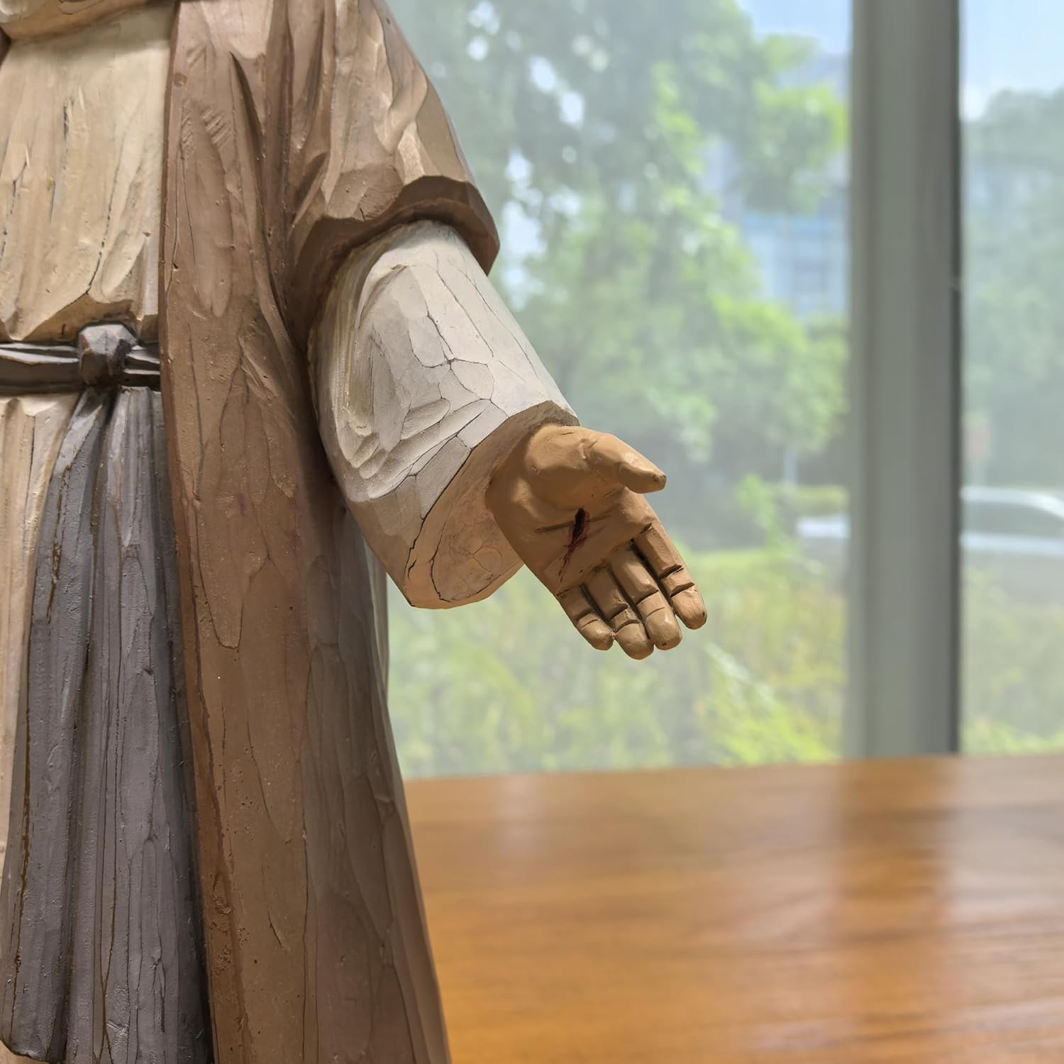 Jesus Christ Statue with Open Arms, Hand Painted Saint Statue Religious Modern Home Decor, Christian Jesus Figurines Religious Gift 9.5in - Image 5