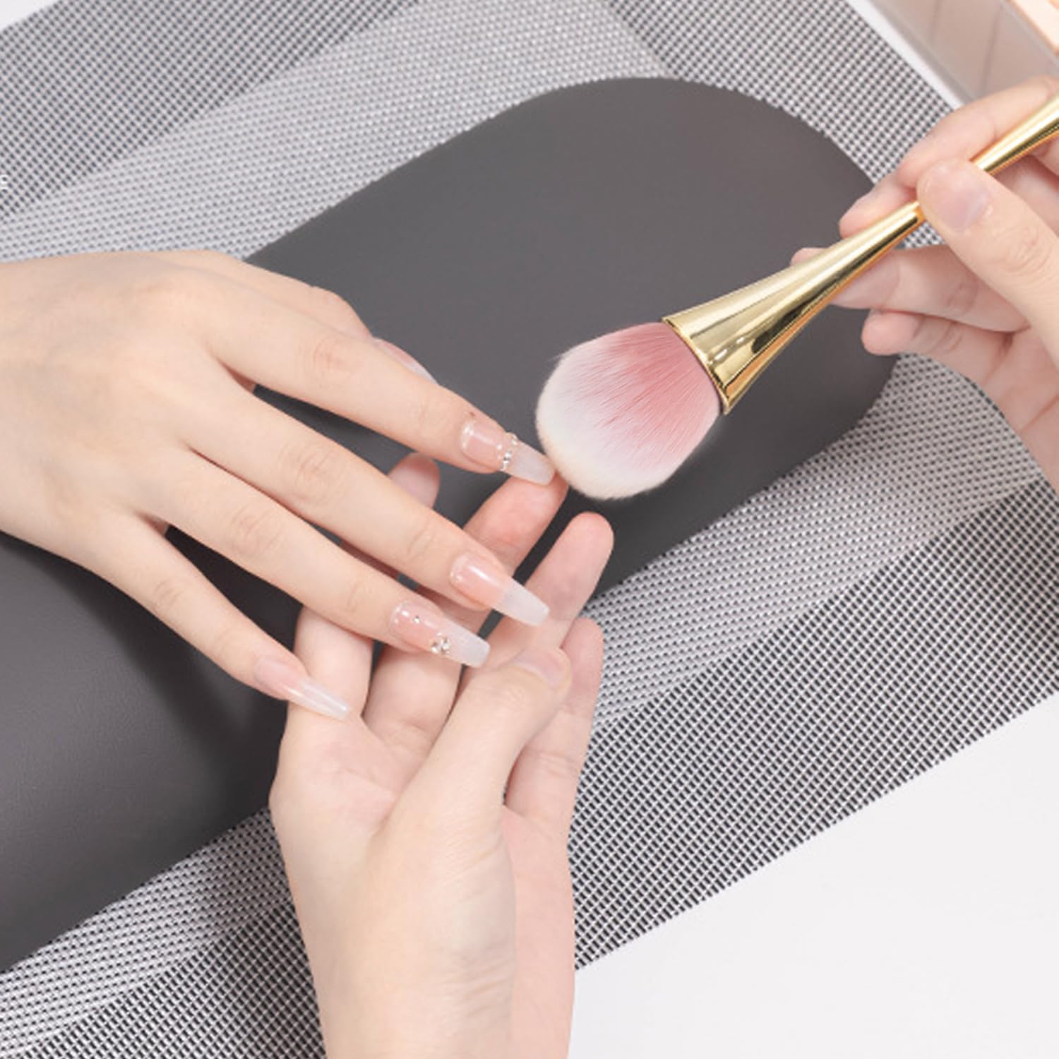 WOKOTO 5pcs Gold Nail Dust Brushes For Acrylic Nails Art Cleaning Brushes Kit Hourglass-Shaped Makeup Brushes Highlighter Brush Loose Powder Eyeshadow Foundation Blush Brushes Dust Nail Brushes Set image 5