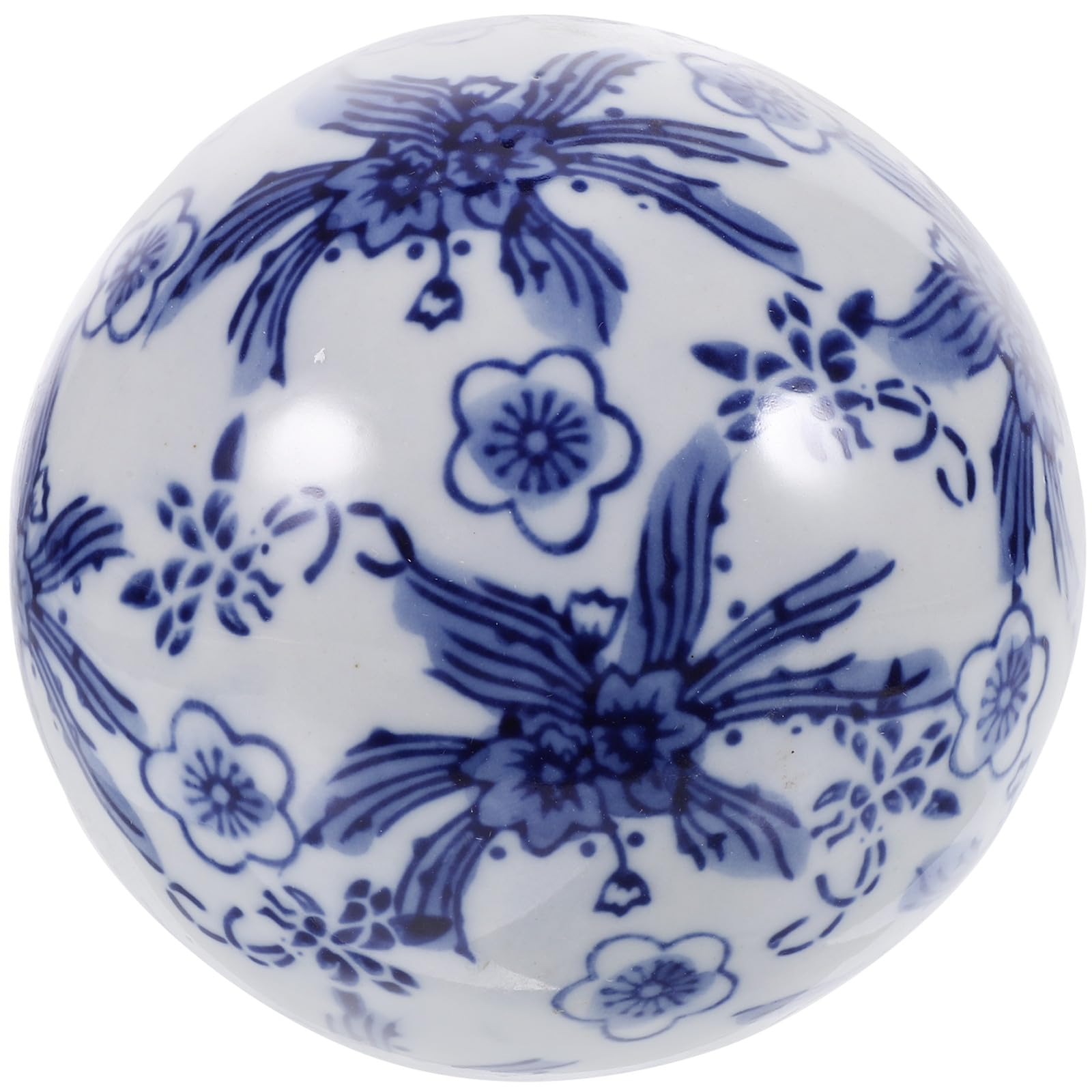 Boules de céramique flottantes pour créer une ambiance zen et poétique dans votre salon